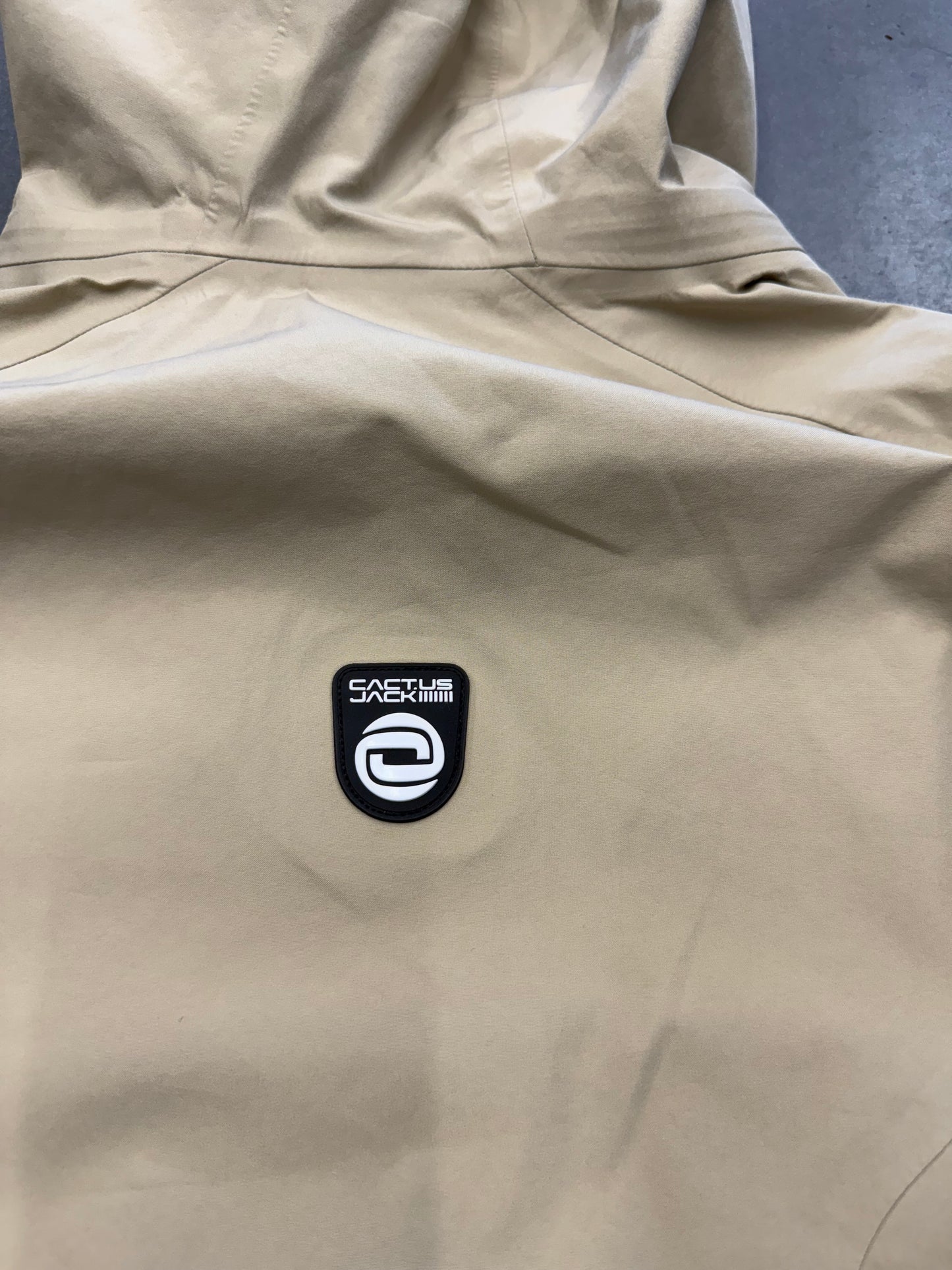 NIKE TRAVIS SCOTT CACT.US CORP GORETEX JACKET KHAKI