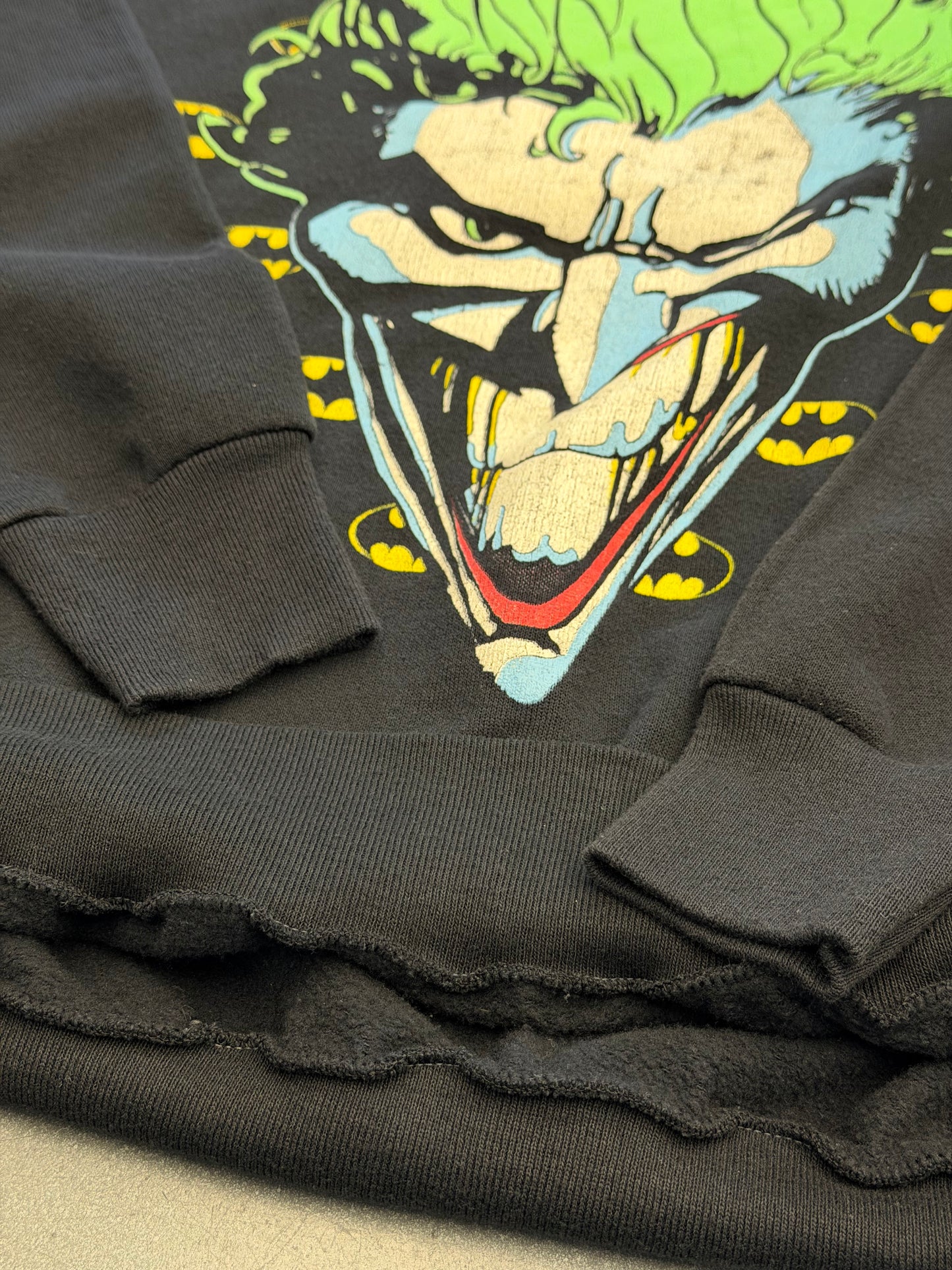 1989 VINTAGE JOKER WITH BATMAN LOGOS CREWNECK (DIVISION 1 TAG)