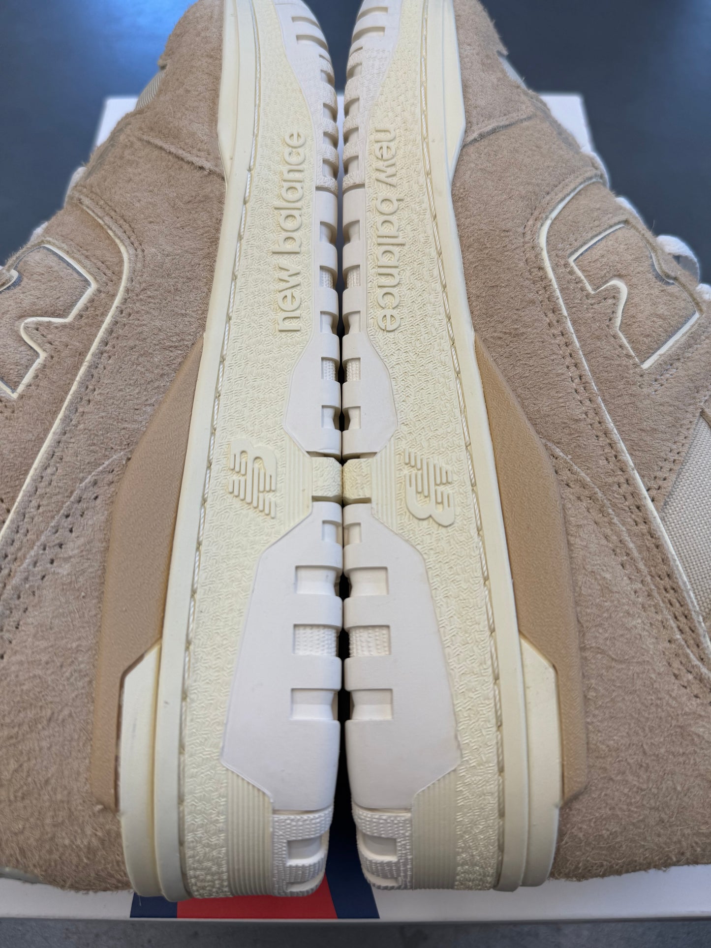 2023 SIZE 11 NEW BALANCE 550 AIME LEON DORE TAUPE SUEDE (NEW WITH BOX)