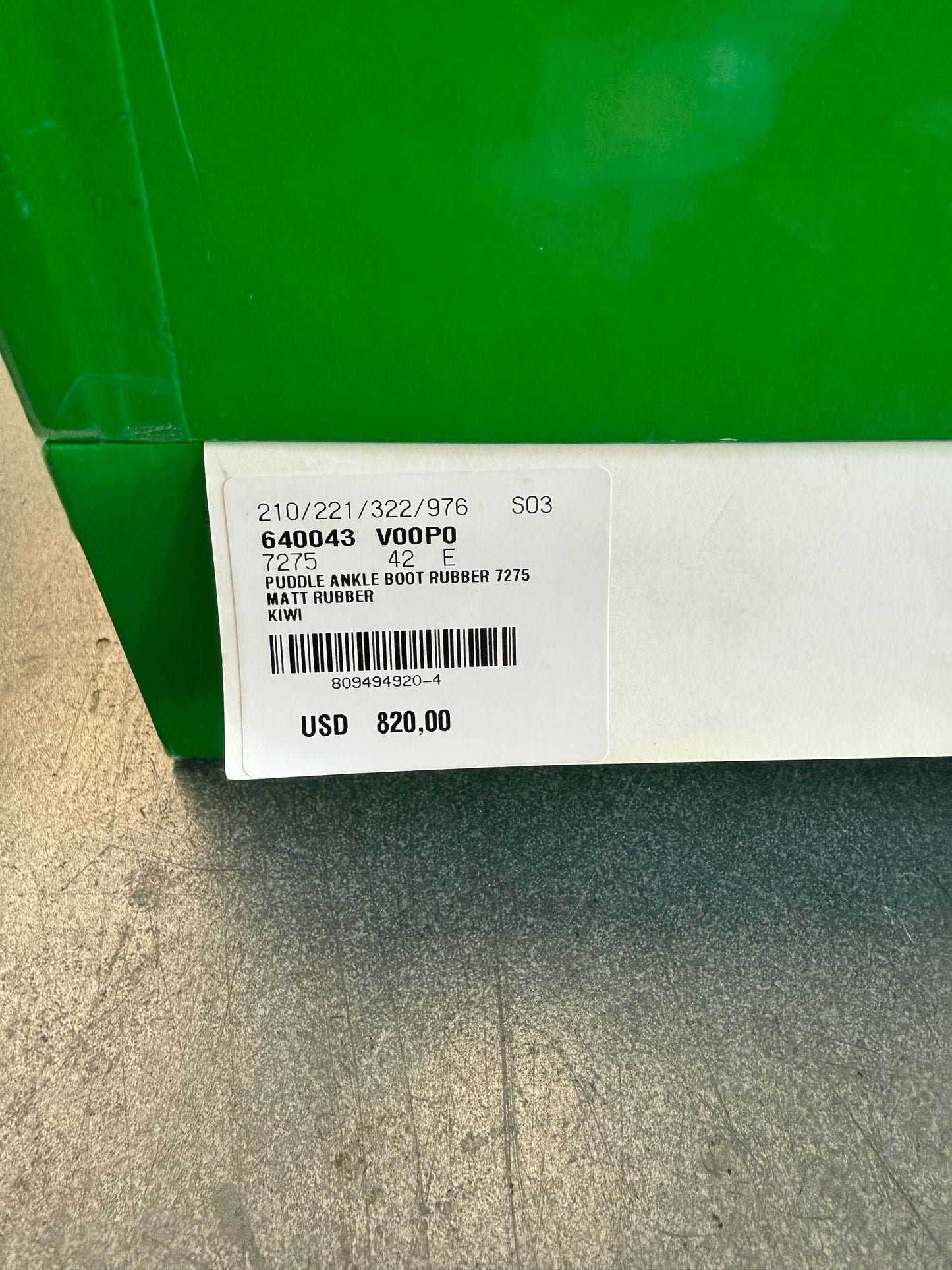 SIZE 42 BOTTEGA VENETA PUDDLE ANKLE BOOT MATTE RUBBER KIWI GREEN (PRE-OWNED WITH BOX)