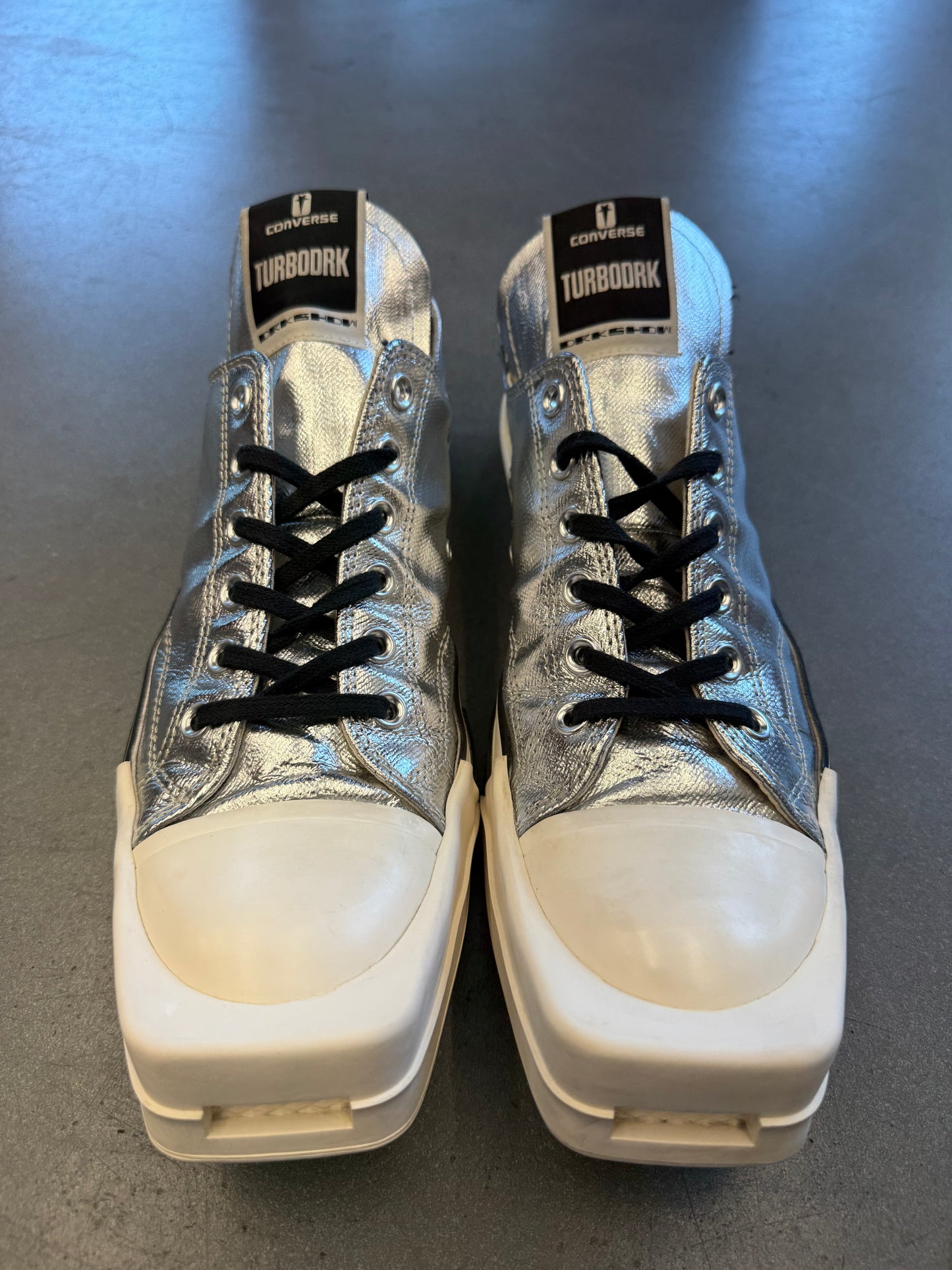 (SIZE 10.5) RICK OWENS TURBODRK DRKSHDW SILVER CHUCK 70 LOW SNEAKER