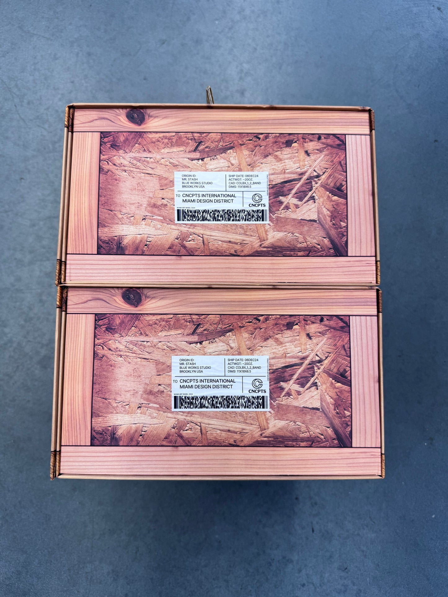 2024 SIZE 9.5 NIKE AIR MAX 95 & NIKE AIR FORCE 1 LOW STASH SPECIAL BOX (WITH POSTER) (SIGNED) (BRAND NEW OG ALL)