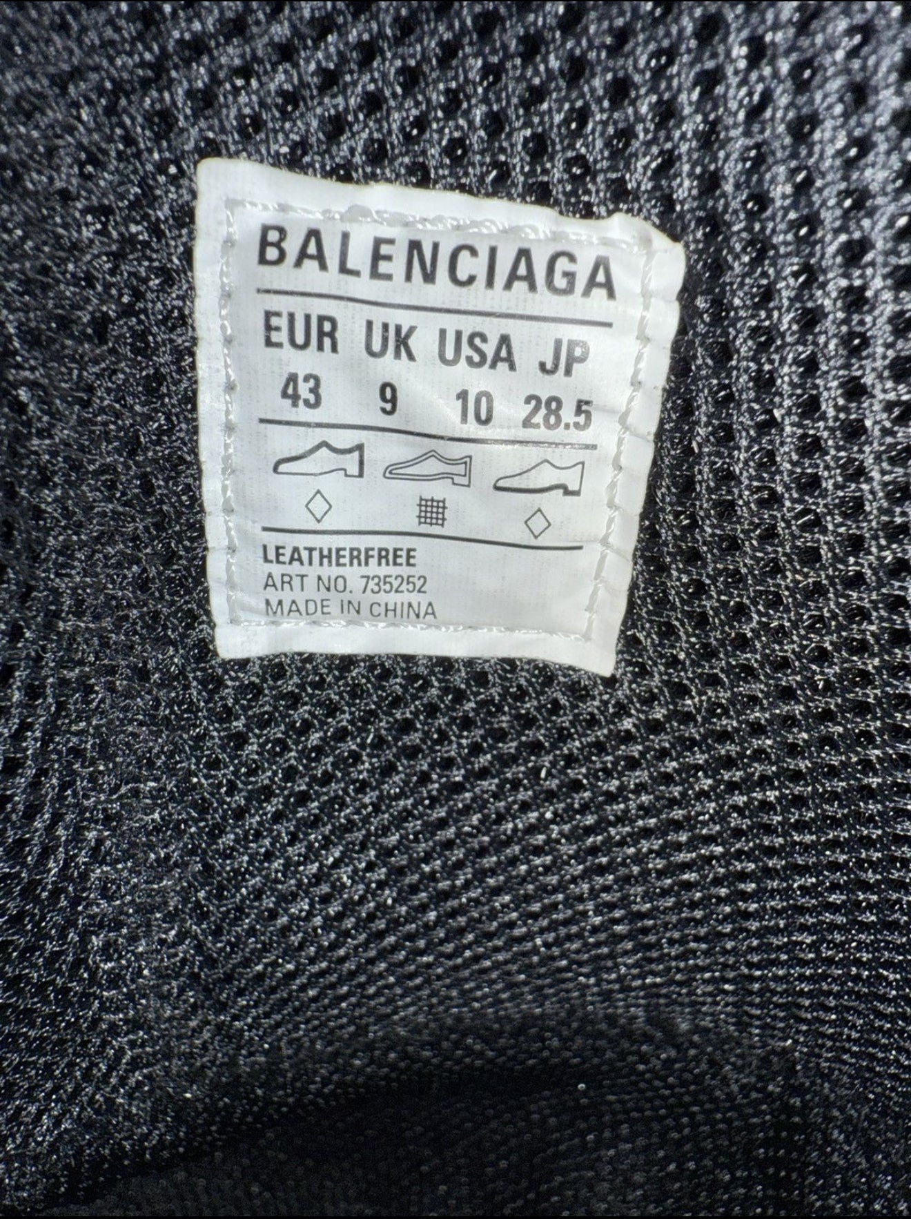SIZE 43/10-10.5 BALENCIAGA DEFENDER CLOG BLACK (NEW WITH BOX)