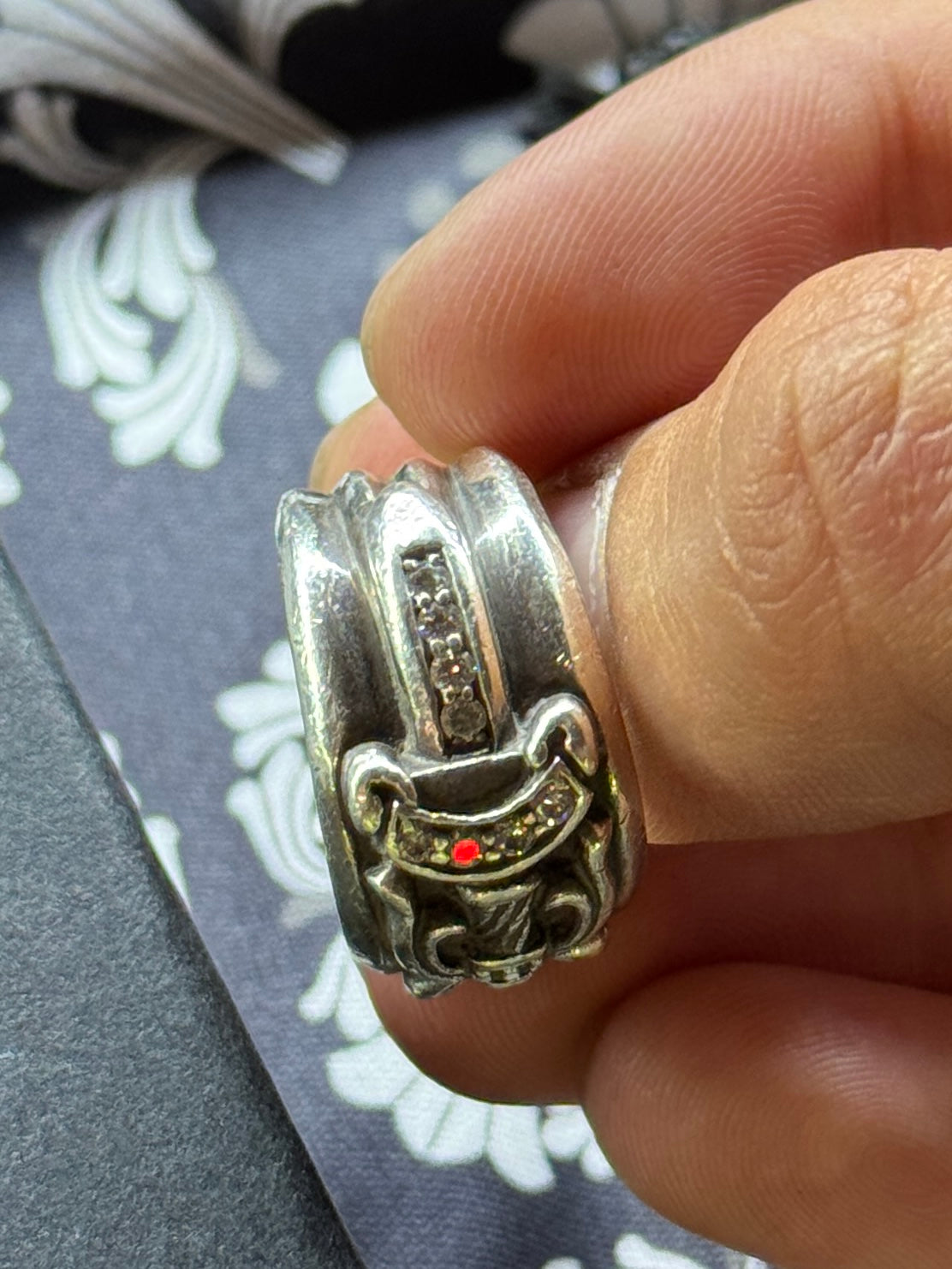CHROME HEARTS DIAMOND DAGGER SILVER RING SIZE 6.5 (15.5 GRAMS)