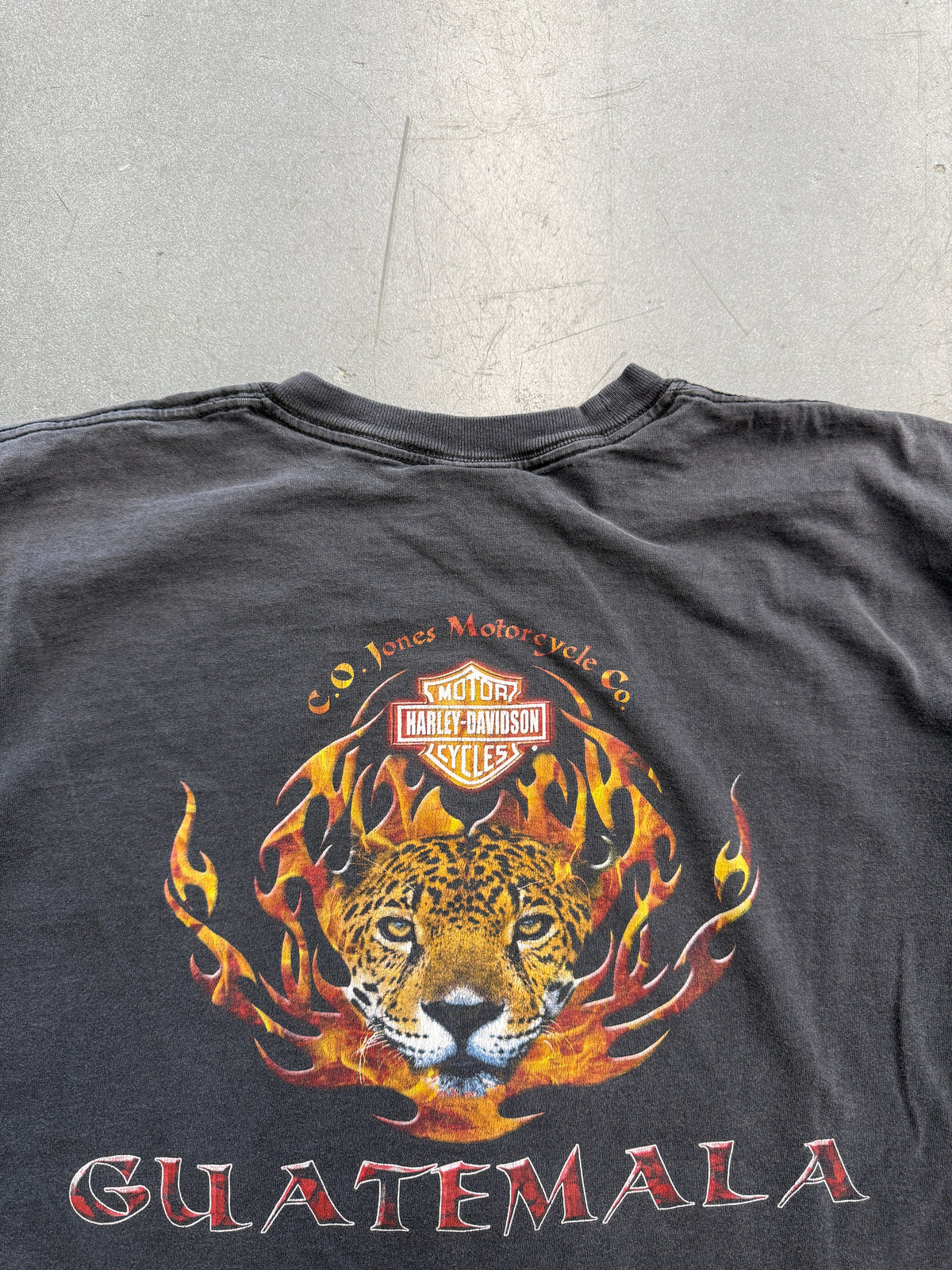 Y2K HARLEY-DAVIDSON MOTORCYCLES GUATEMALA CHEETAH TEE (HARLEY TAG)