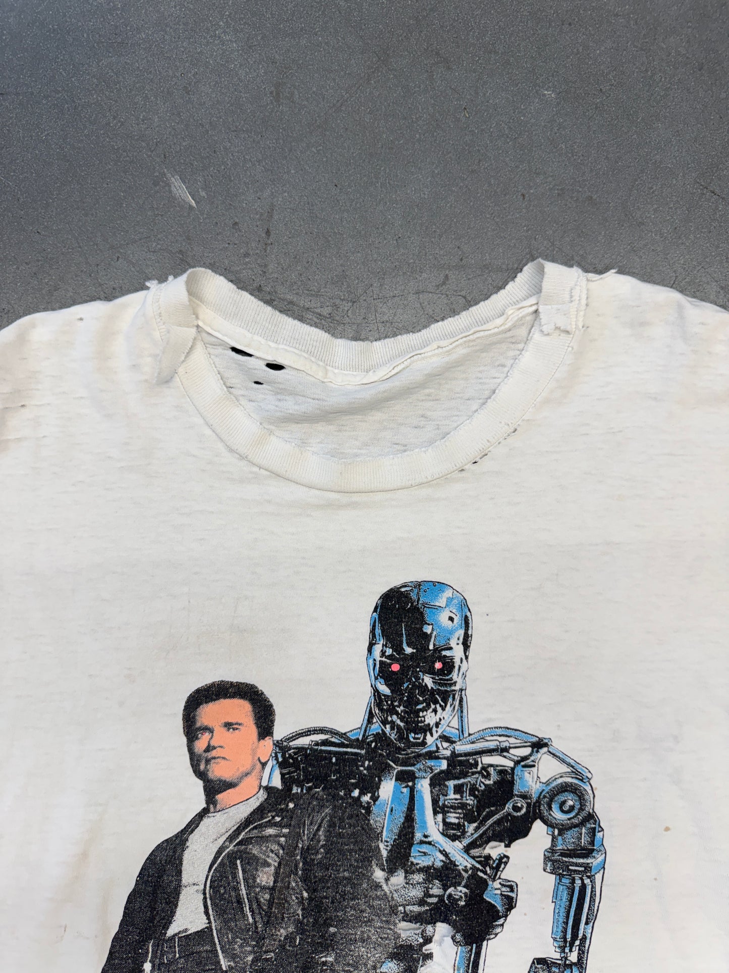 1991 TERMINATOR 2 JUDGEMENT DAY HASTA LA VISTA, BABY! THRASHED TEE (PULLED TAG)