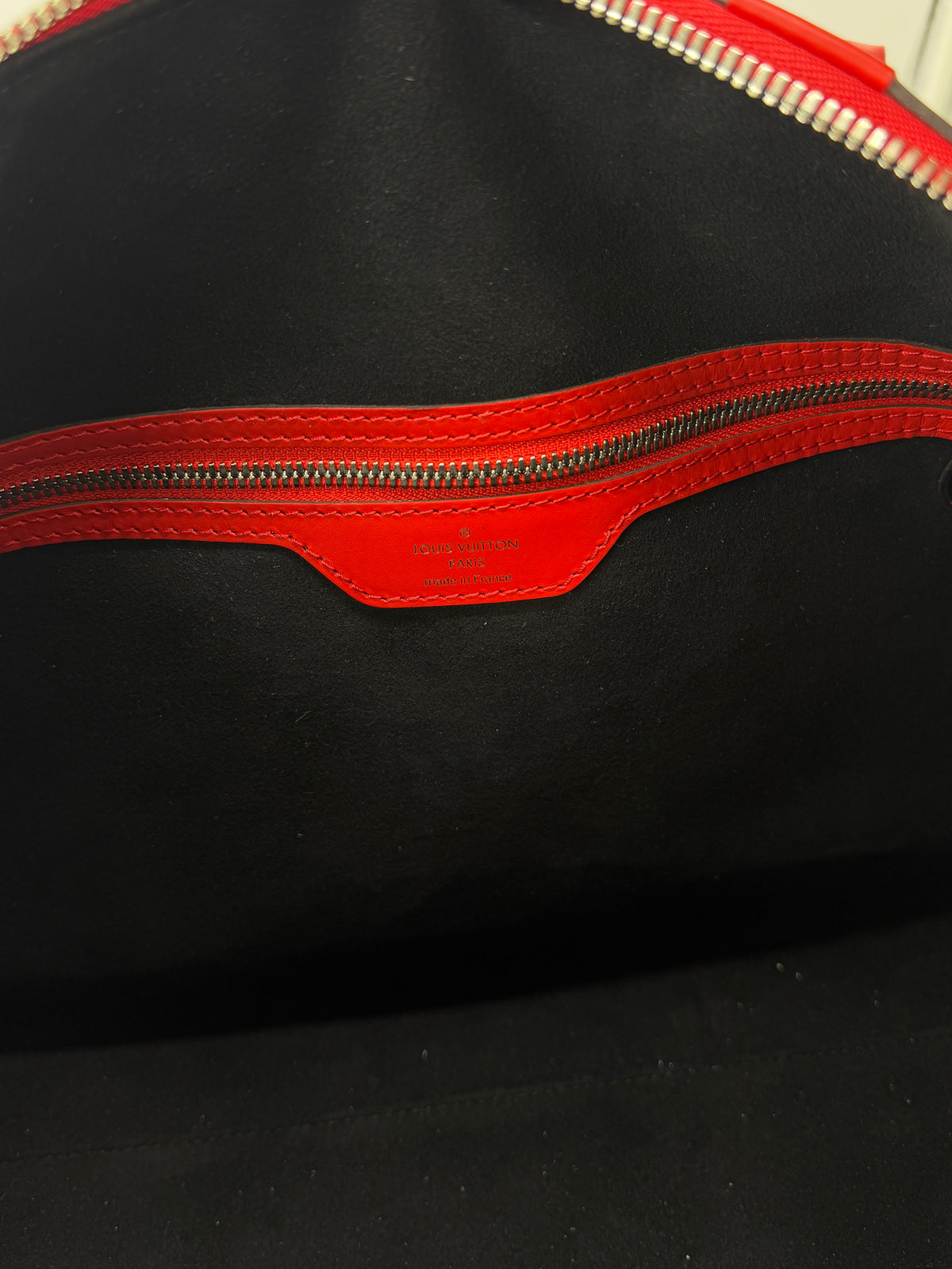 FW17 LOUIS VUITTON X SUPREME KEEPALL BANDOULIERE 45 RED EPI LEATHER DUFFLE BAG