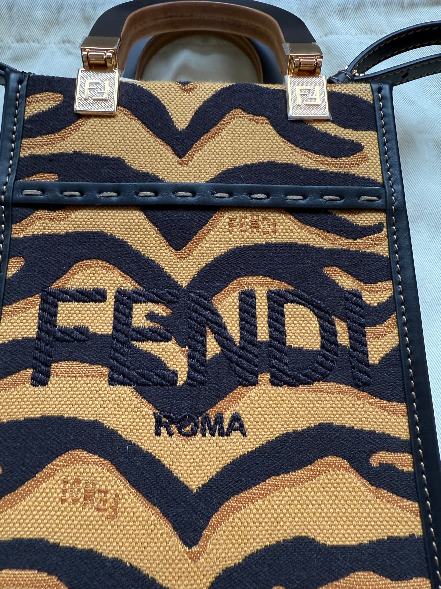 FENDI MINI SUNSHINE SHOPPER TOTE - TIGER (NEW WITH DUSTBAG) (TANIA)