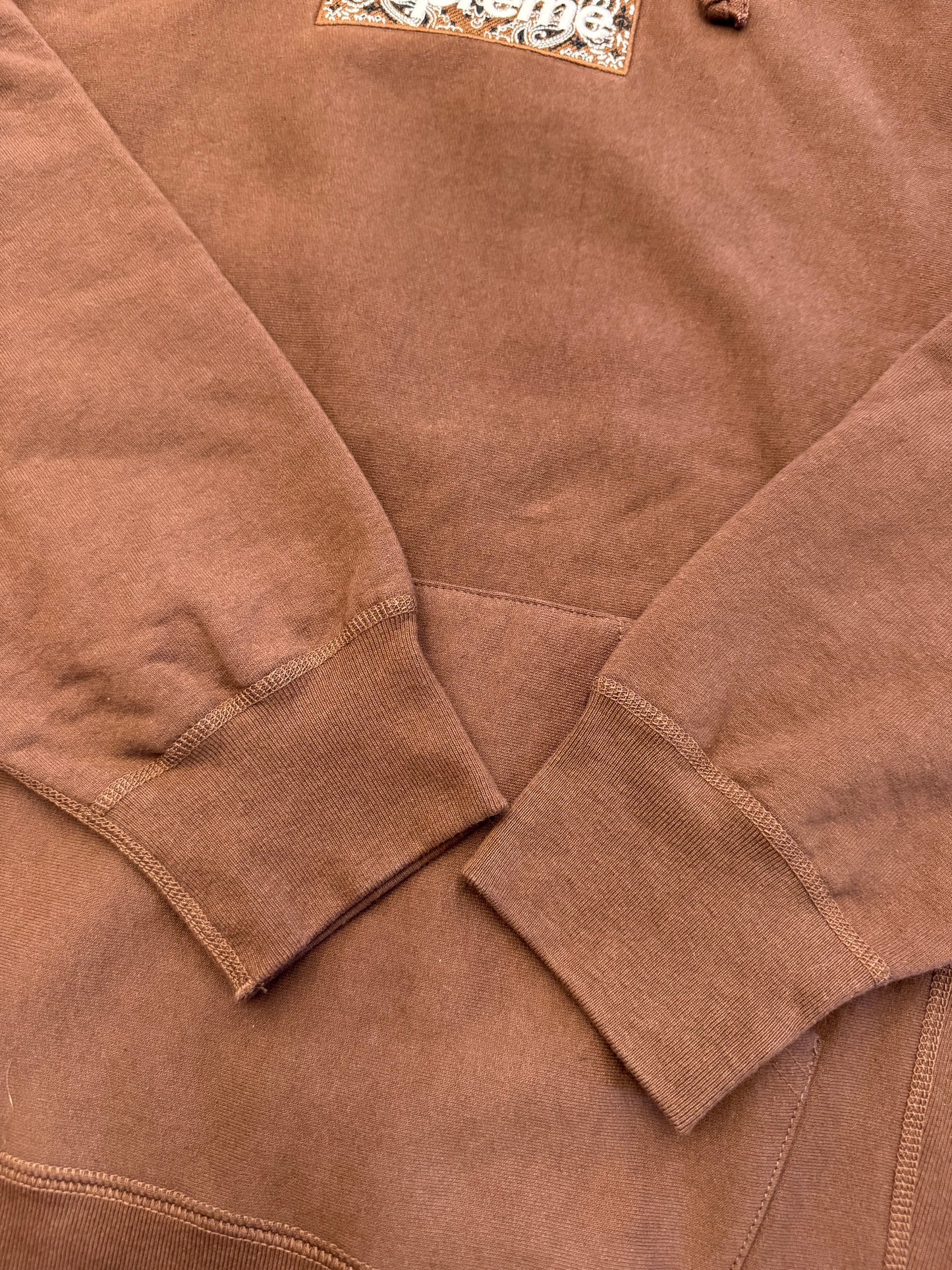 FW19 SUPREME BANDANA BOX LOGO HOODIE - BROWN (XL)