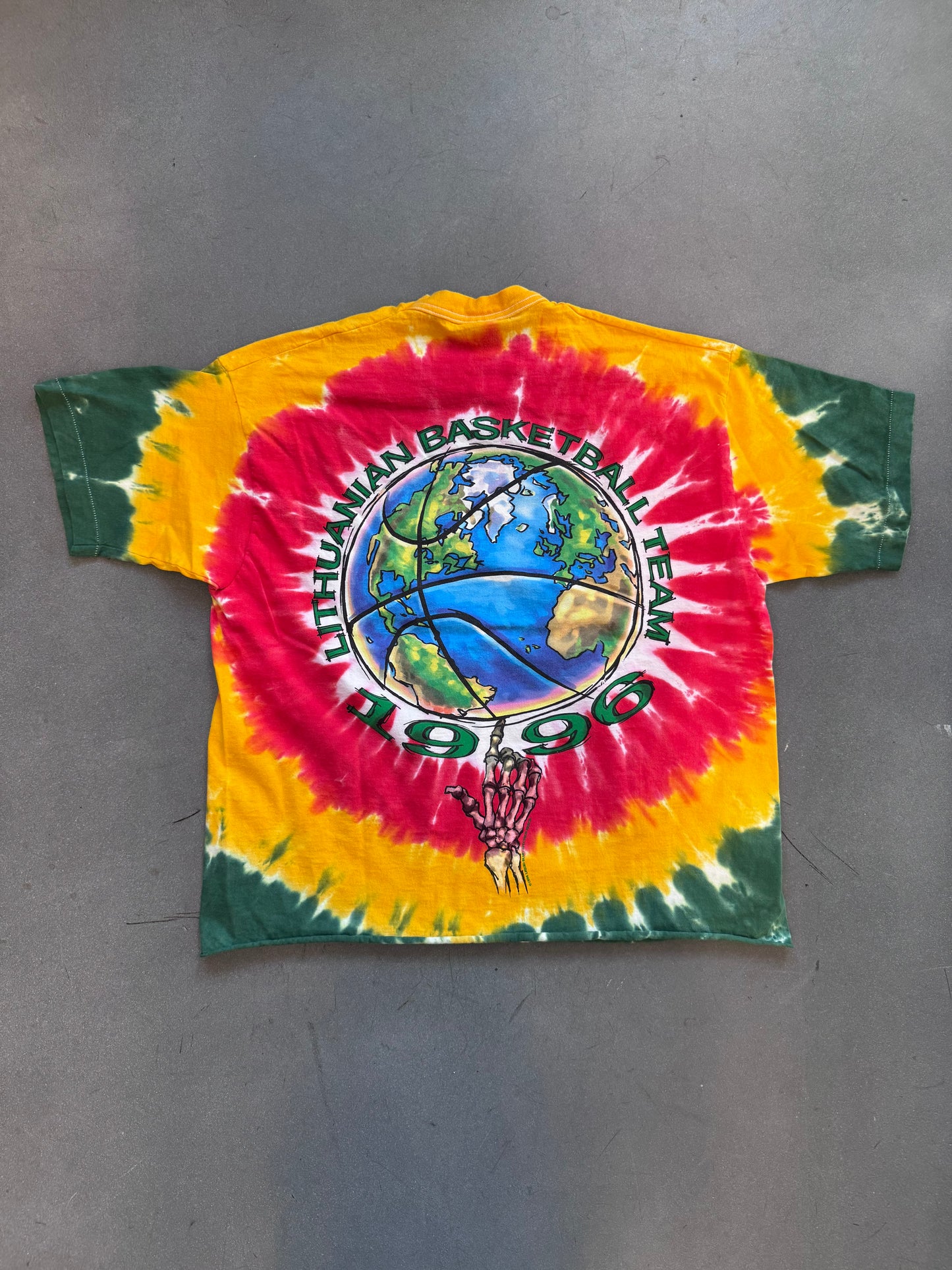 1996 LIQUID BLUE LITHUANIA BASKETBALL CROPPED TEE