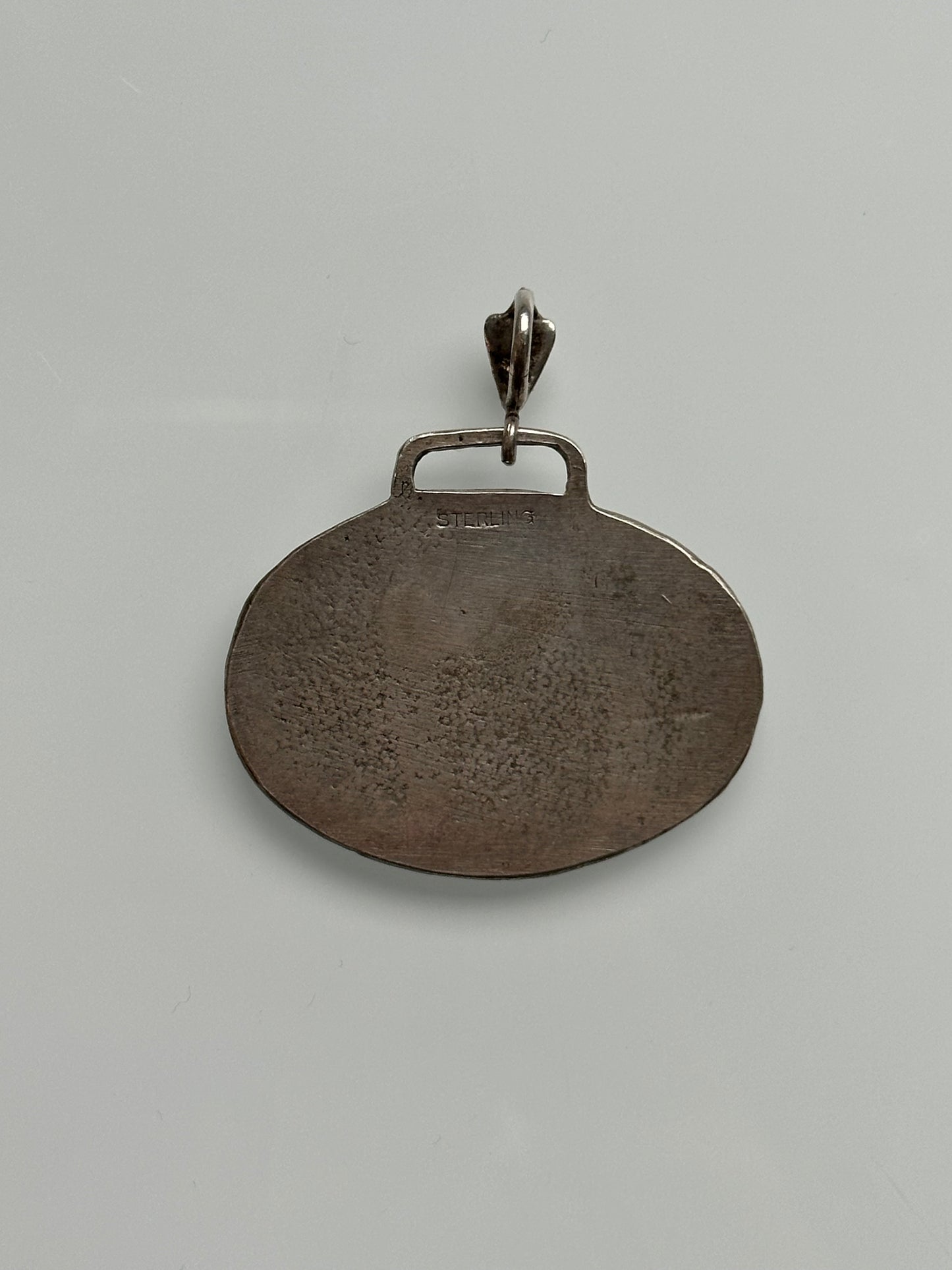 1930'S HARLEY-DAVIDSON OVAL PENDANT (9.4 GRAMS)