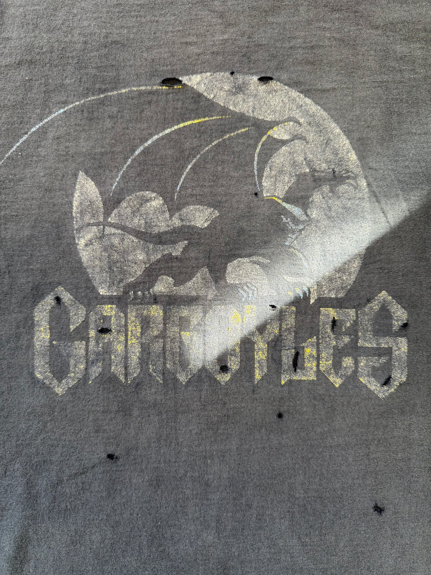 90S GARGOYLES THRASHED TEE (GIANT TAG)