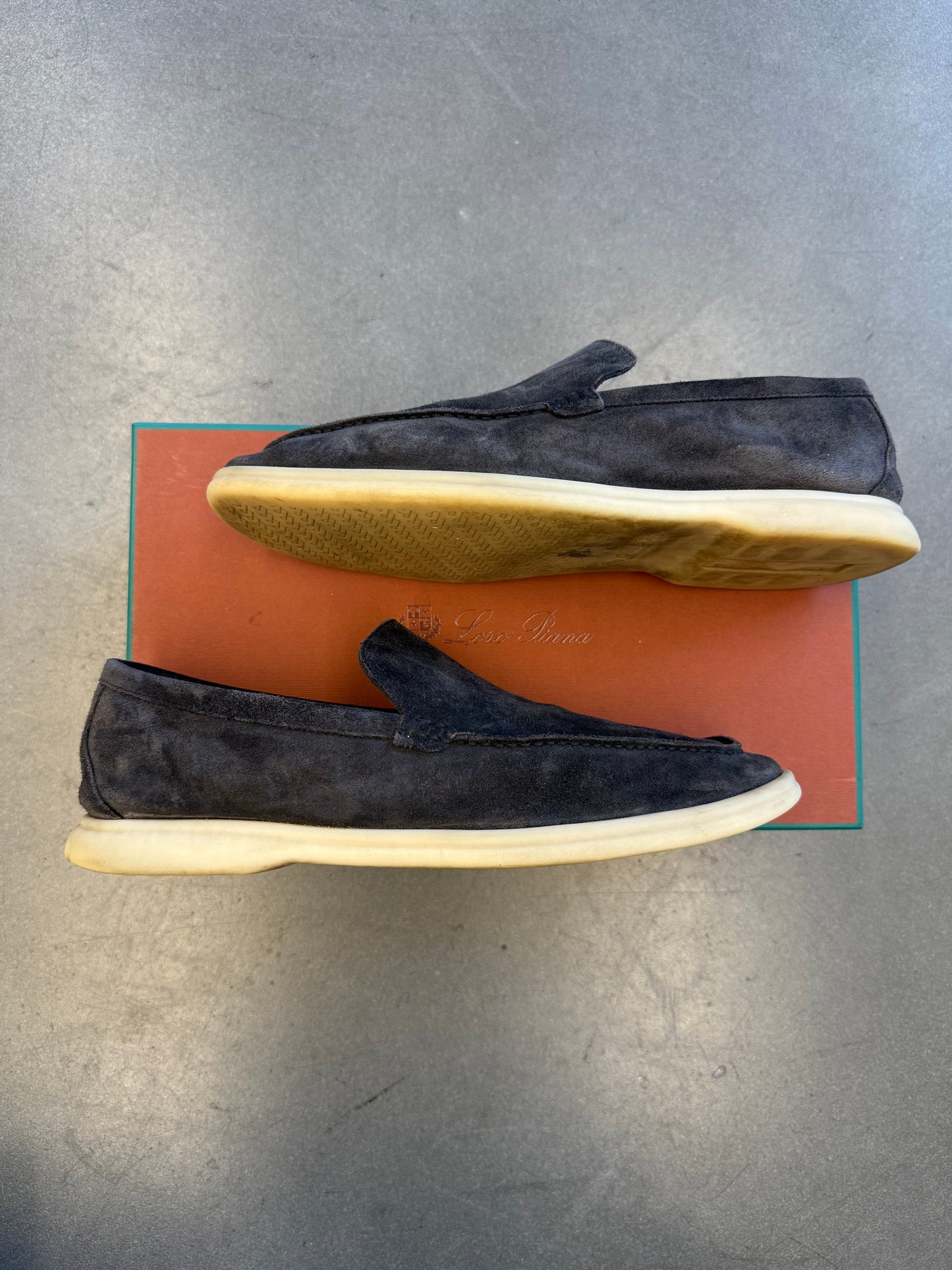 SIZE 43 LORO PIANA SUMMER WALK SUEDE - CAVIAR (PRE-OWNED WITH BOX)