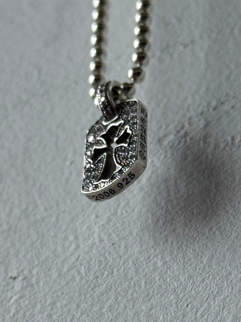 CHROME HEARTS DIAMOND CUT-OUT CROSS SILVER SMALL DOG TAG (2.2 GRAMS)