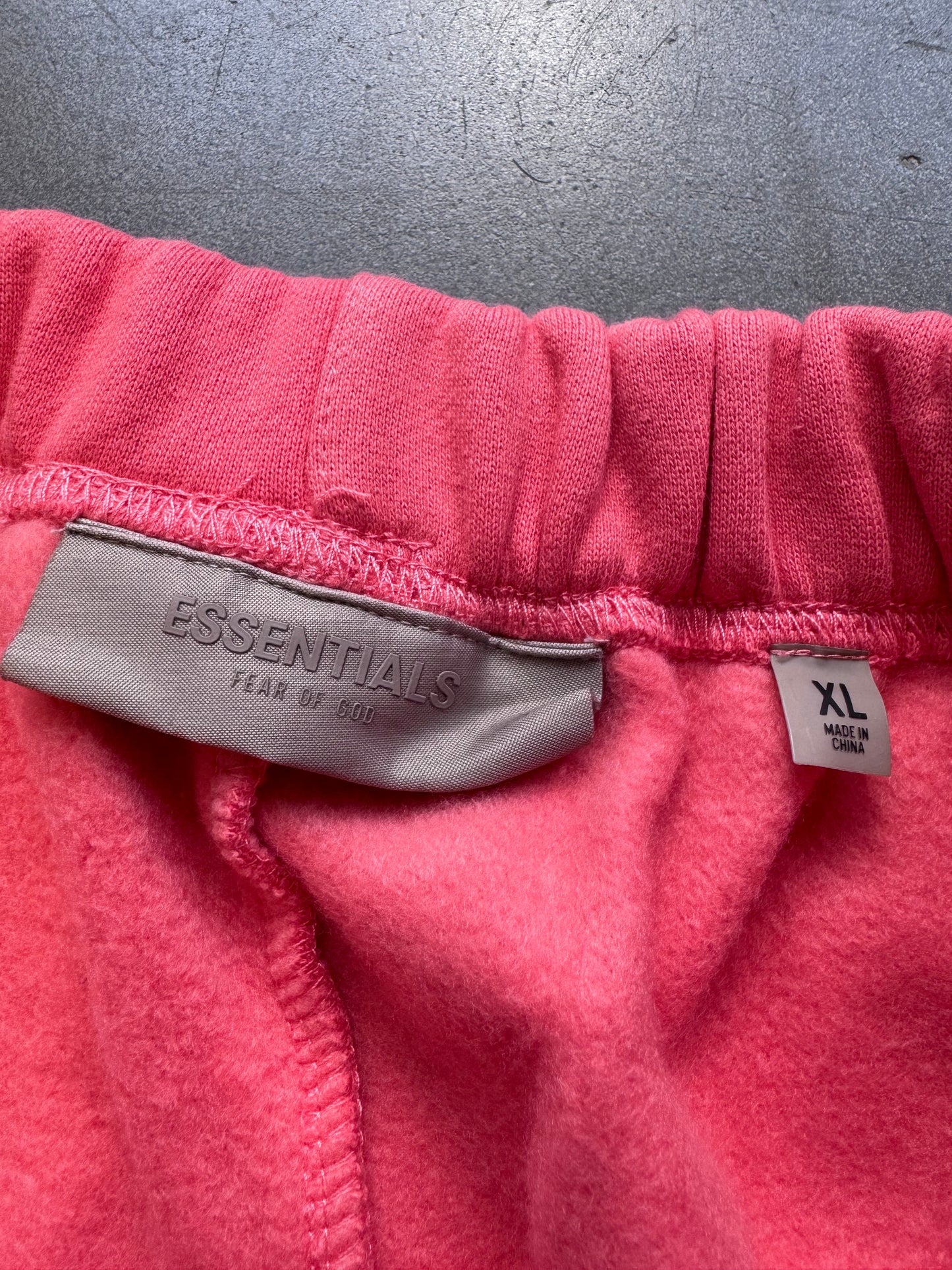 ESSENTIALS FEAR OF GOD SWEAT PANTS - SALMON