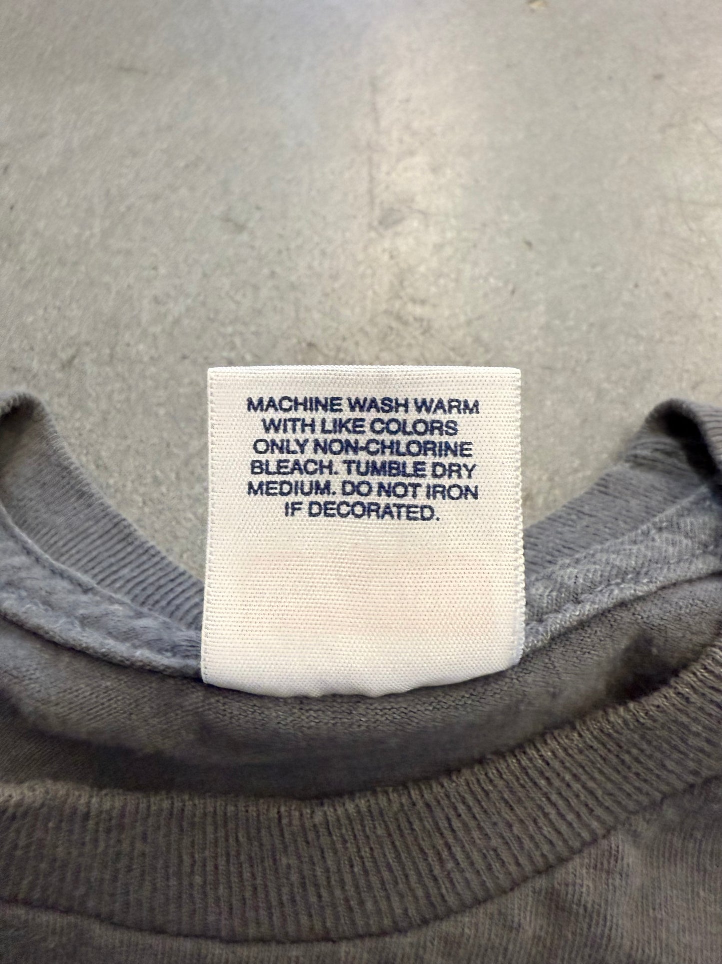 FW12 SUPREME LITTLE RED RIDING HOOD TEE - GREY (M)