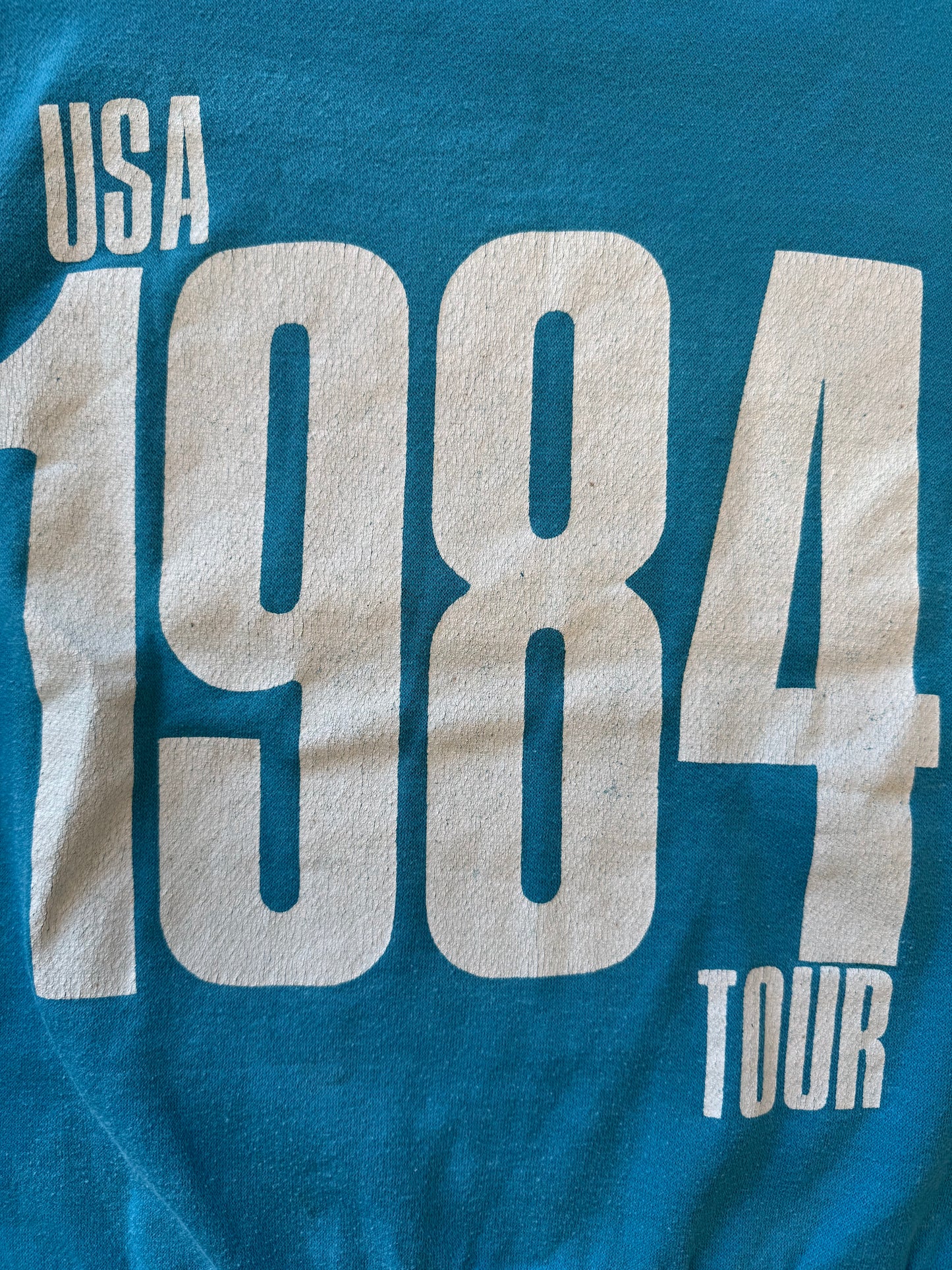 1984 THE PRETENDERS USA TOUR SLEEVELESS CREWNECK SWEATER TEE (TOUR TAG)