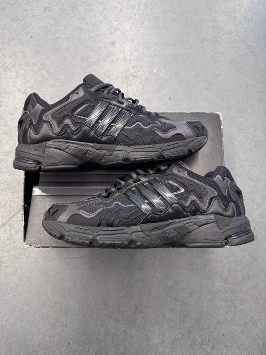 2023 SIZE 10.5 ADIDAS RESPONSE CL BAD BUNNY TRIPLE BLACK (PRE-OWNED WITH BOX)