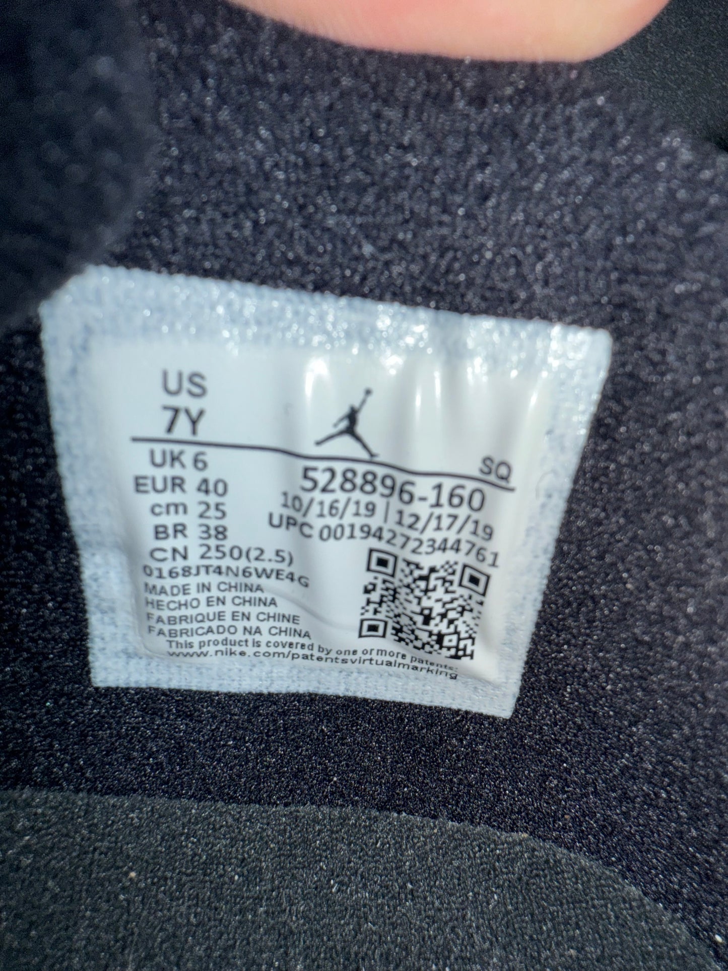 SIZE 7Y 2020 AIR JORDAN 11 RETRO LOW CONCORD BRED (TRIED-ON WITH BOX)