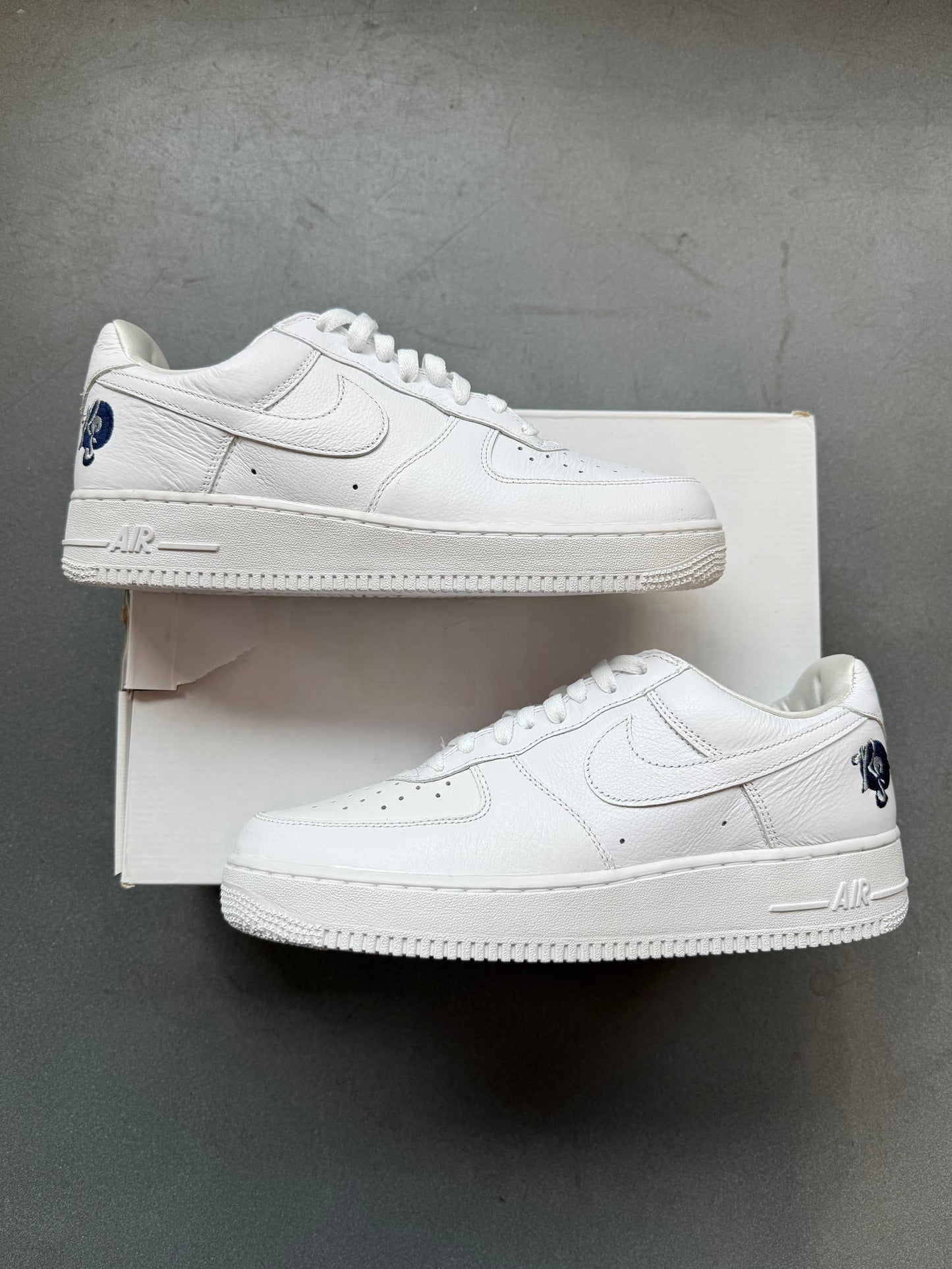 2017 SIZE 9.5 NIKE AIR FORCE 1 ROC-A-FELLA (AF100) (NEW WITH BOX)