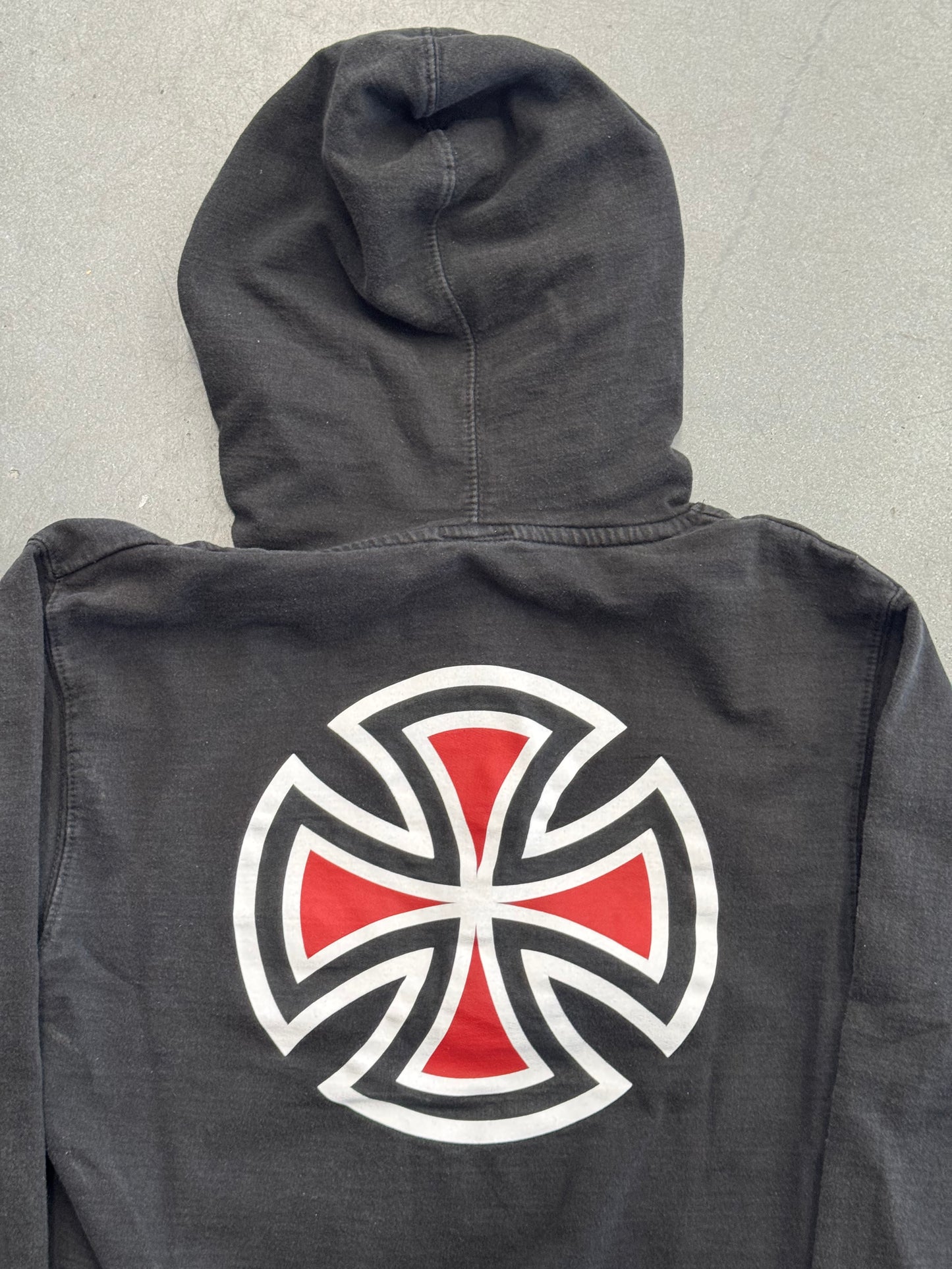 Y2K INDEPENDENT TRUCK COMPANY IRON CROSS LOGO PULLOVER HOODIE