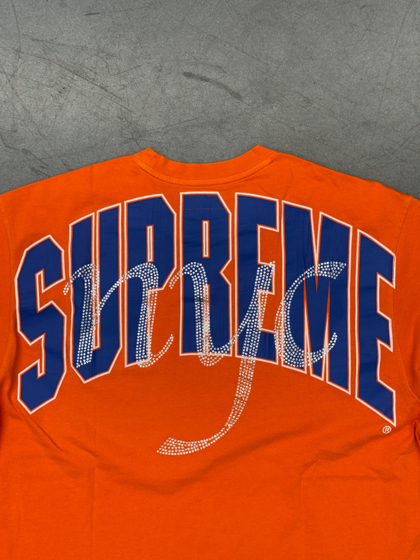 SS26 SUPREME RHINESTONE SCRIPT S/S TOP
