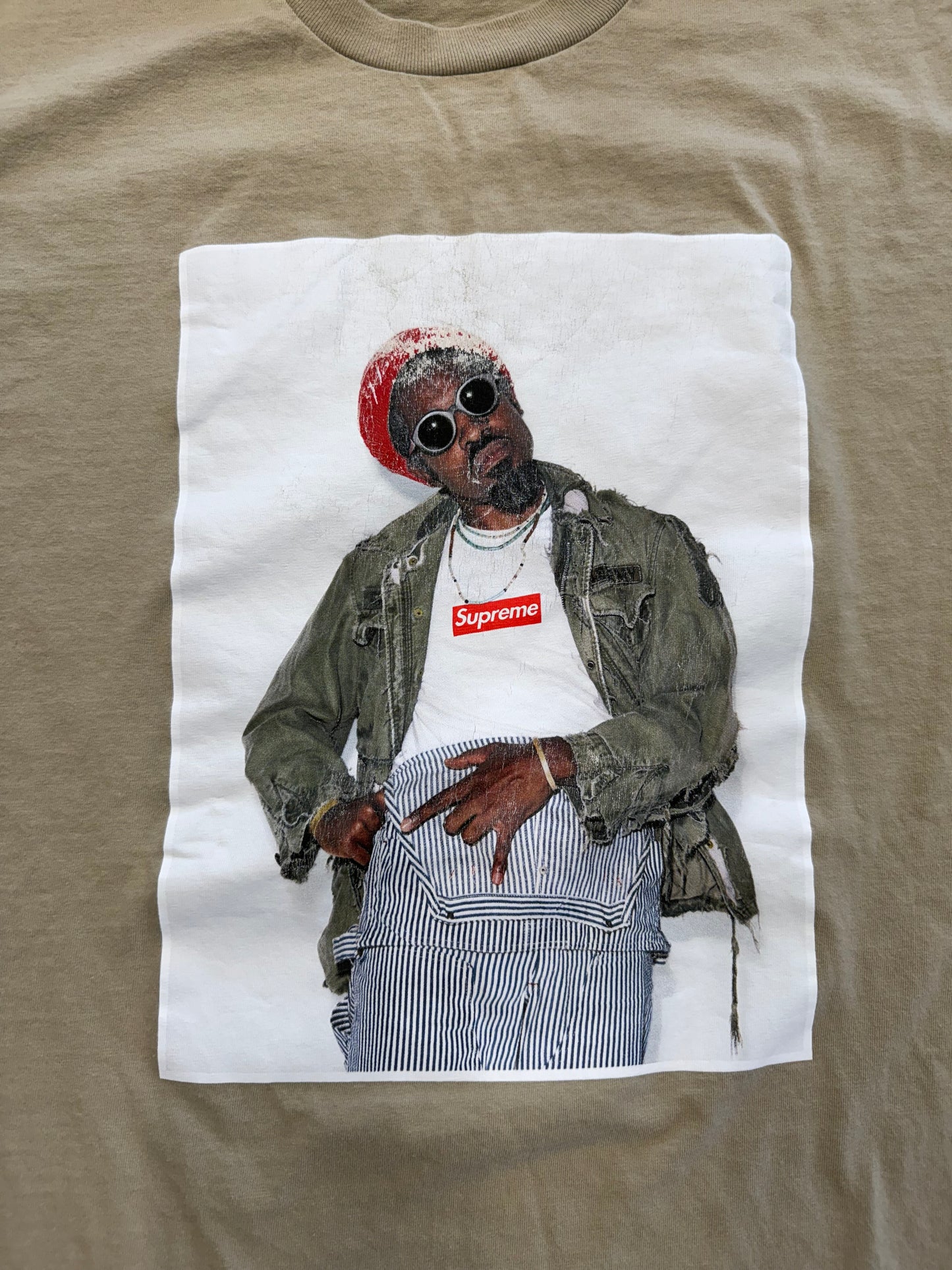 FW22 SUPREME ANDRE 3000 PHOTO TEE (STONE) (XL)