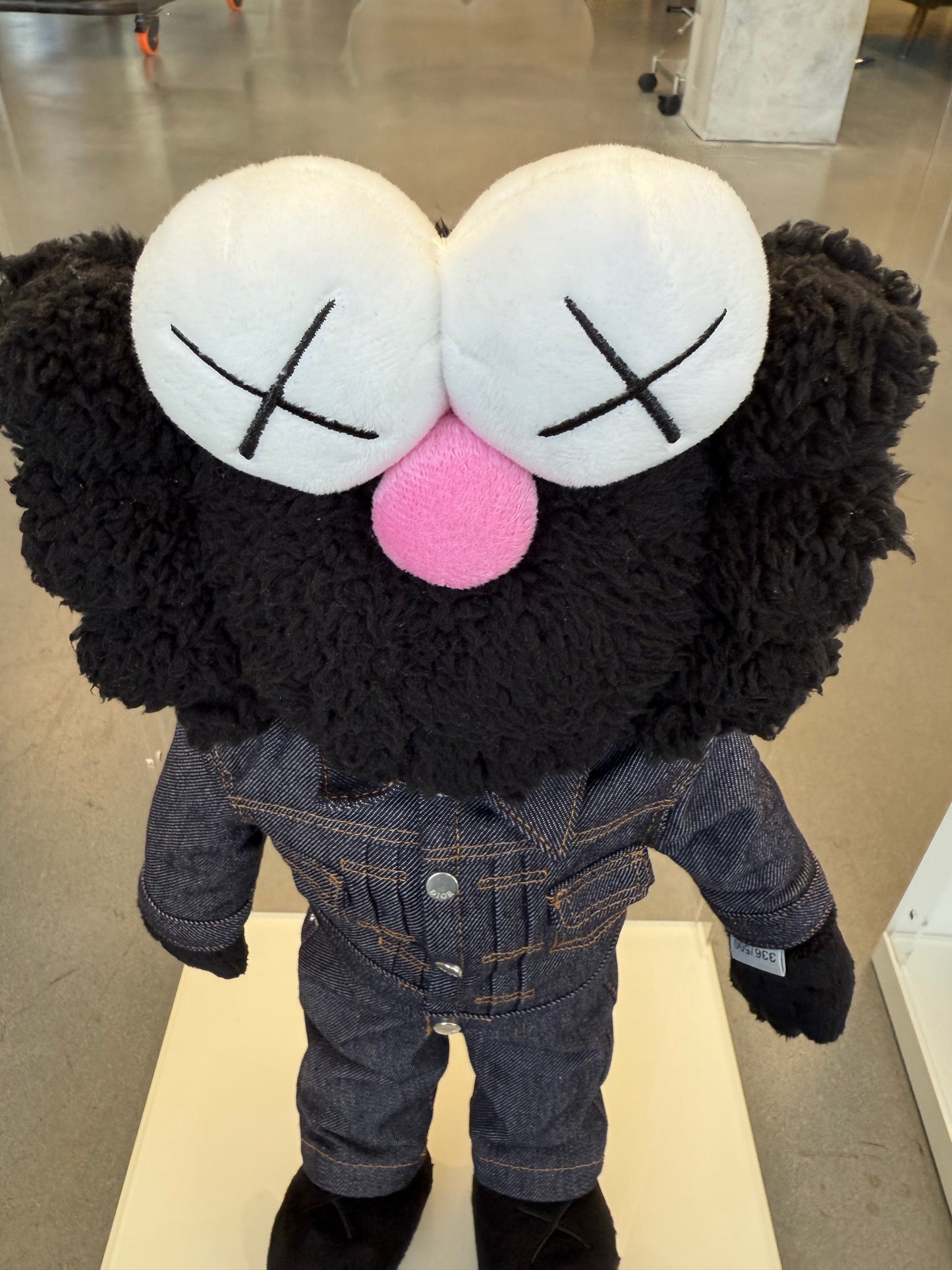 2019 KAWS BFF DIOR PLUSH SET OF 2 PINK #439 & BLACK #336