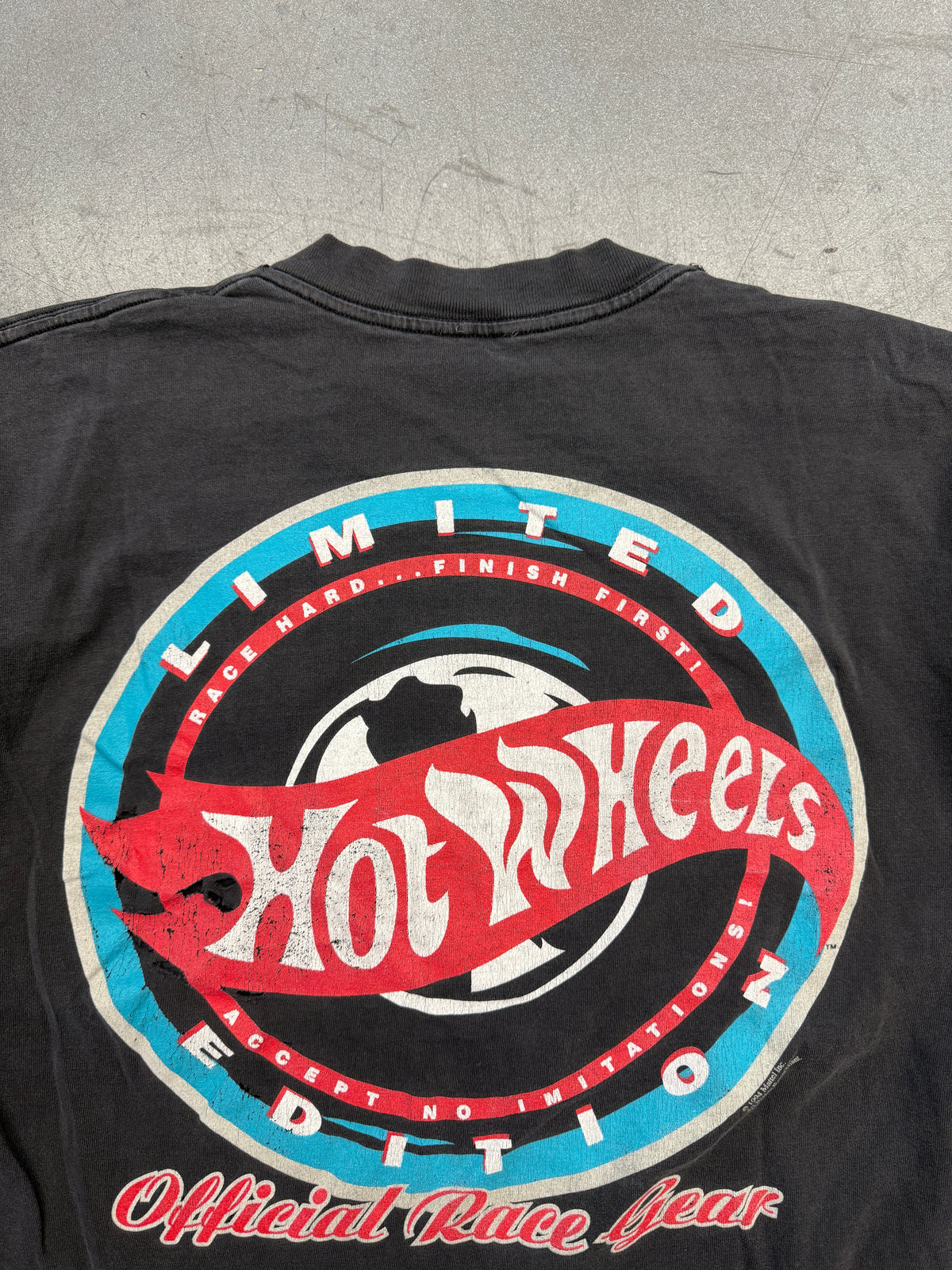 1994 HOT WHEELS OFFICIAL RACE GEAR TEE (PULLED TAG)