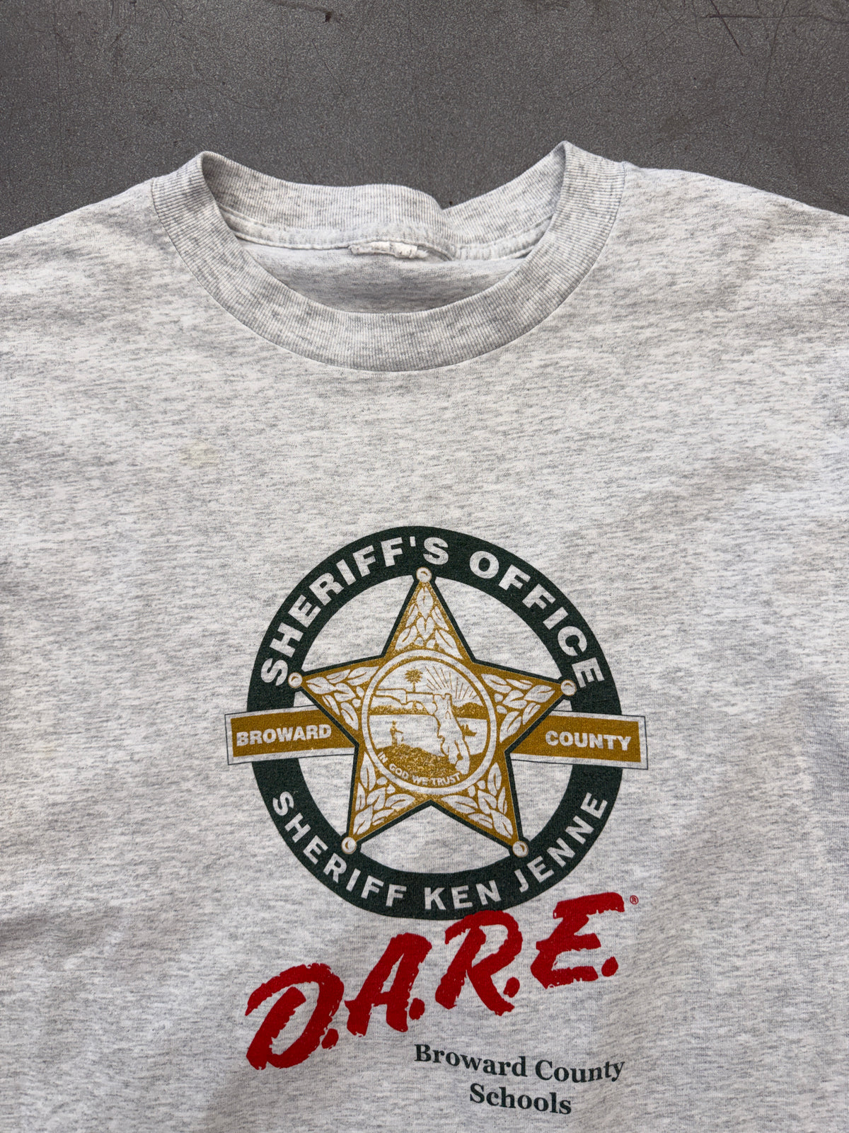 SHERIFF'S OFFICE BROWARD COUNTY D.A.R.E. BROWARD COUNTY SCHOOLS TEE (PULLED TAG)