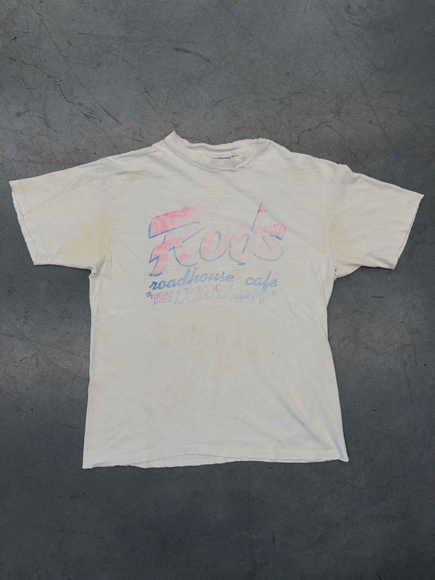 RODS ROADHOUSE CAFE "THE HOT SPOT" 2HOT4U THRASHED TEE (HANES BEEFY TAG)