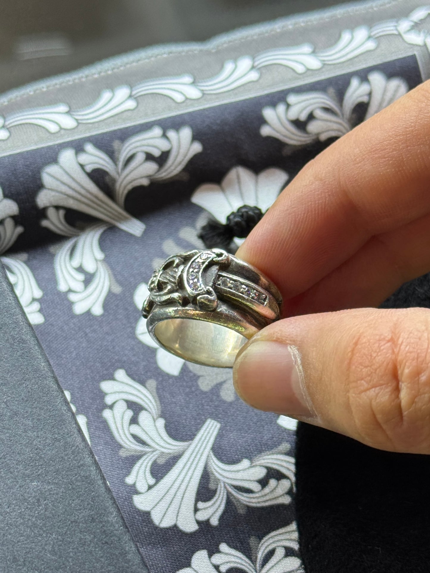 CHROME HEARTS DIAMOND DAGGER SILVER RING SIZE 6.5 (15.5 GRAMS)