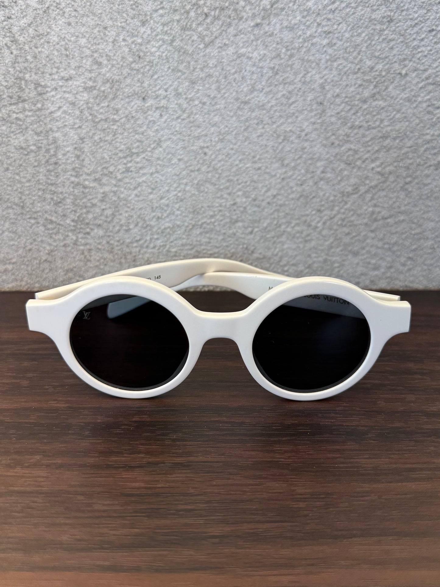 LOUIS VUITTON X SUPREME PHARREL DOWNTOWN SUNGLASSES - WHITE (WITH BOX & CASE)