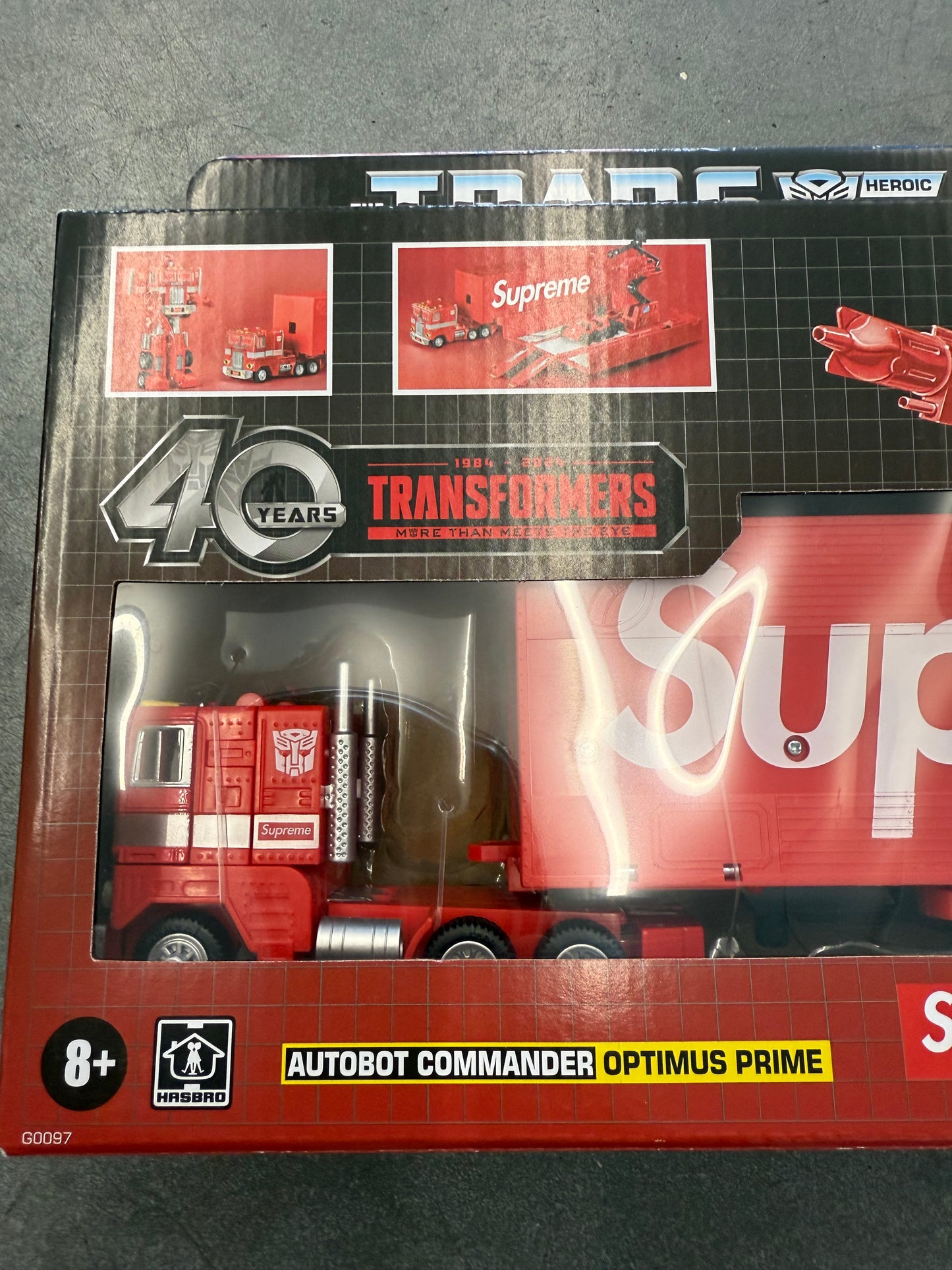 SS25 SUPREME TRANSFORMERS G1 OPTIMUS PRIME