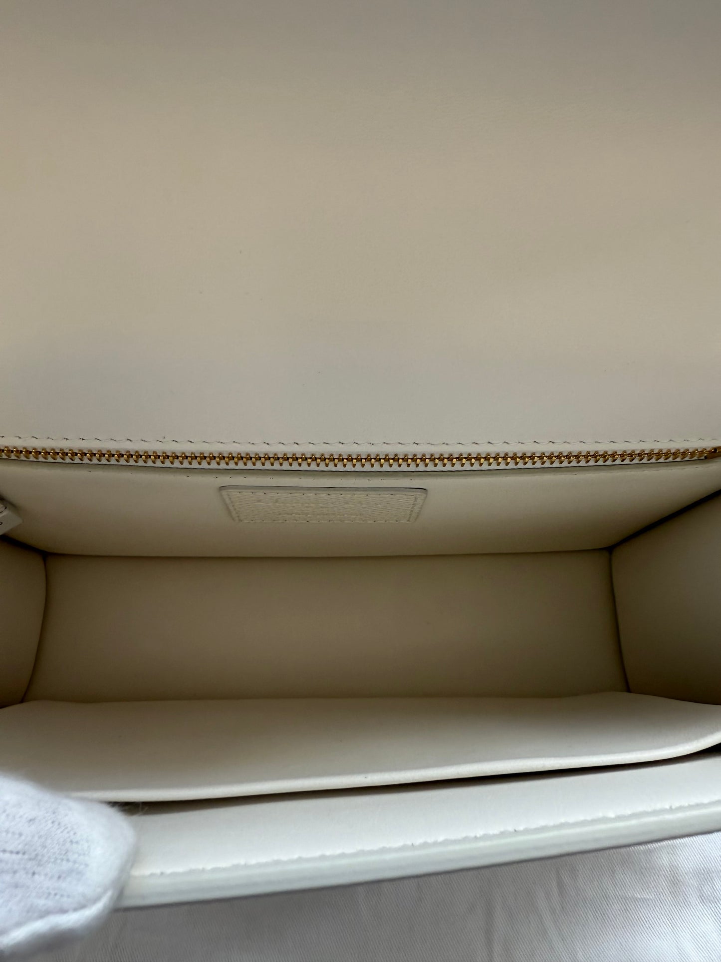 CHRISTIAN DIOR MONTAIGNE 30 HANDBAG - WHITE (PRE-OWNED WITH DUSTBAG) (TANIA)