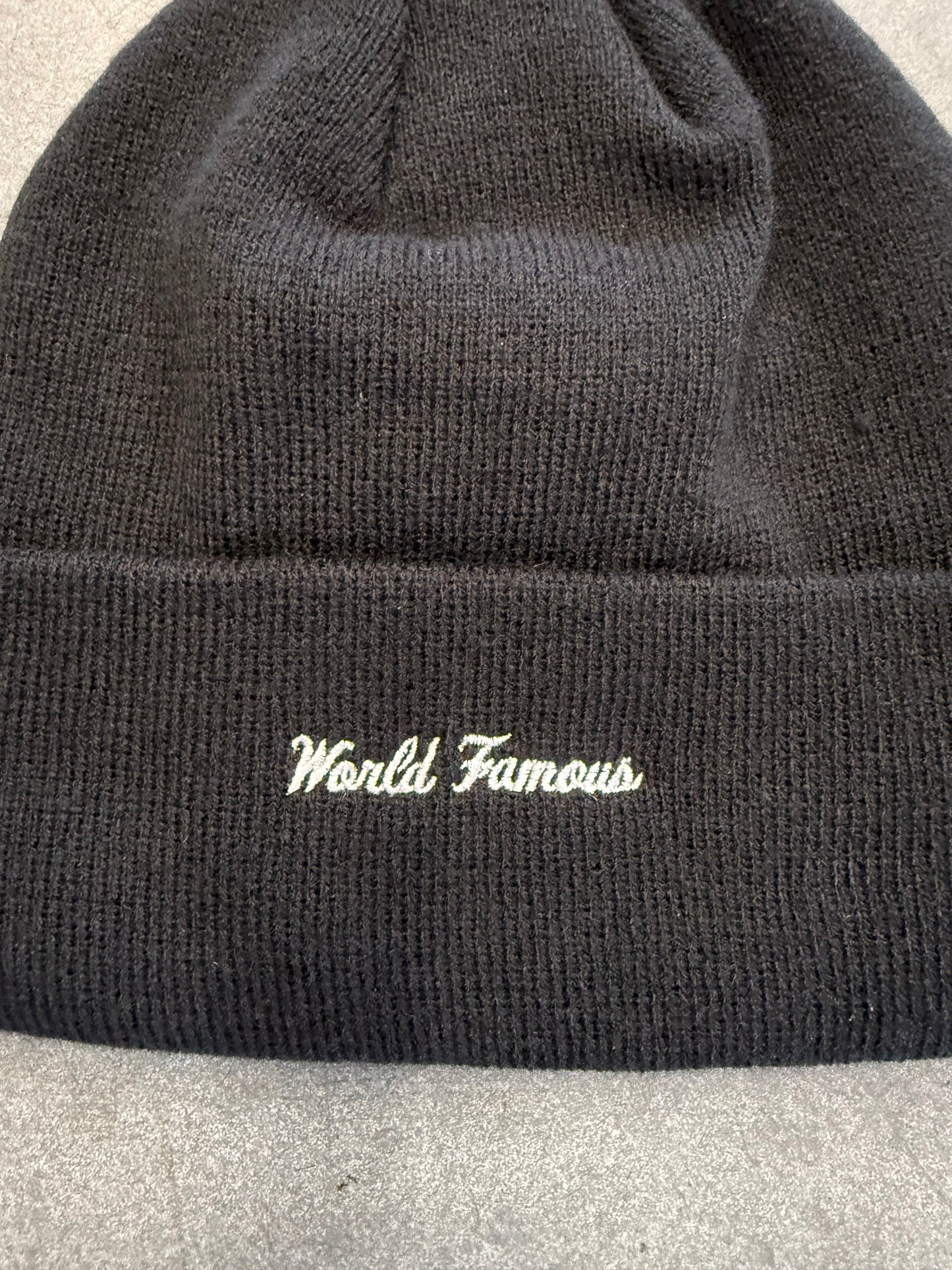 FW23 SUPREME NEW ERA BOX LOGO BEANIE - BLACK