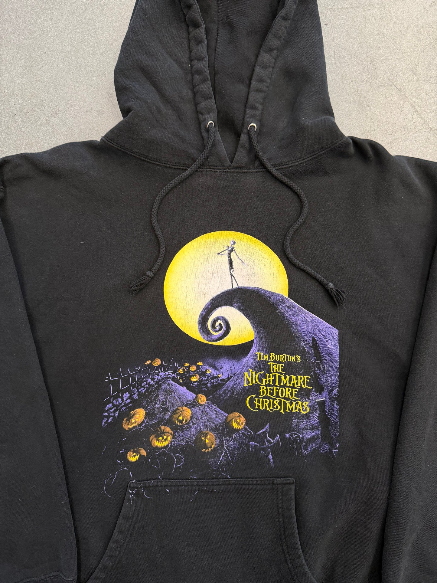 TIM BURTON'S NIGHTMARE BEFORE CHRISTMAS TEE (NIGHTMARE BEFORE CHRISTMAS TAG)