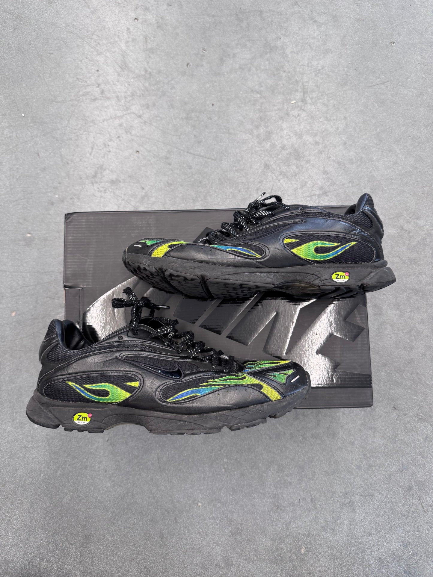 SIZE 10 SS18 NIKE ZOOM STREAK SPECTRUM PLUS SUPREME (PRE-OWNED WITH BOX) (CC)