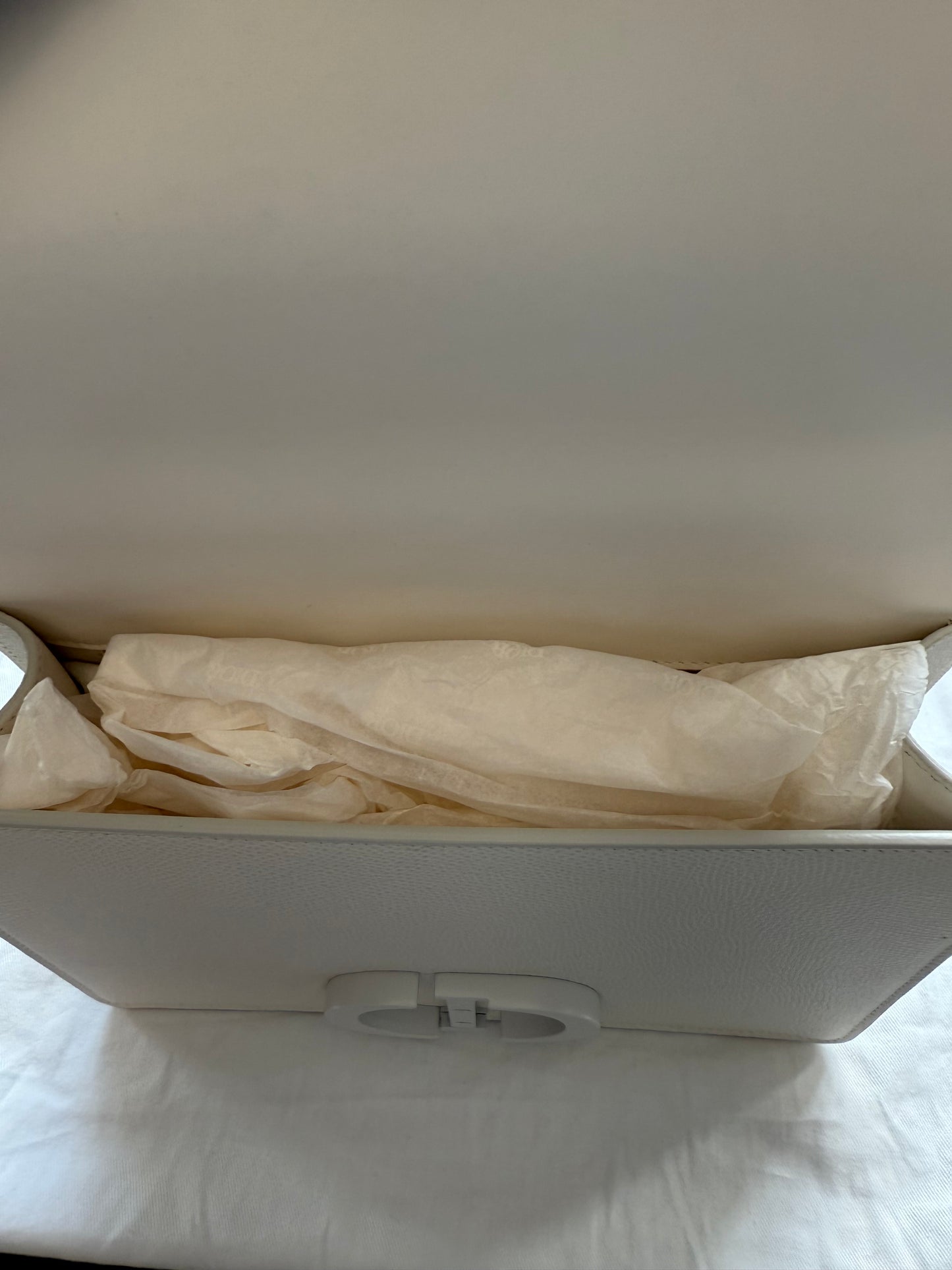 CHRISTIAN DIOR MONTAIGNE 30 HANDBAG - WHITE (PRE-OWNED WITH DUSTBAG) (TANIA)