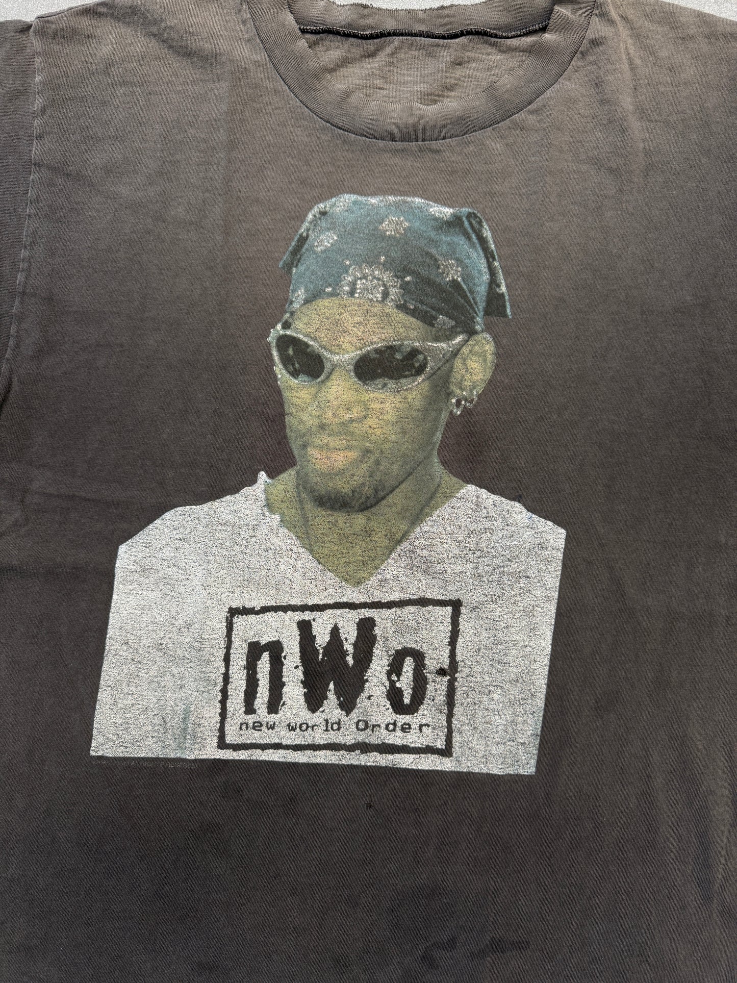 1997 NWO DENNIS RODMAN FADED TEE (PULLED TAG)