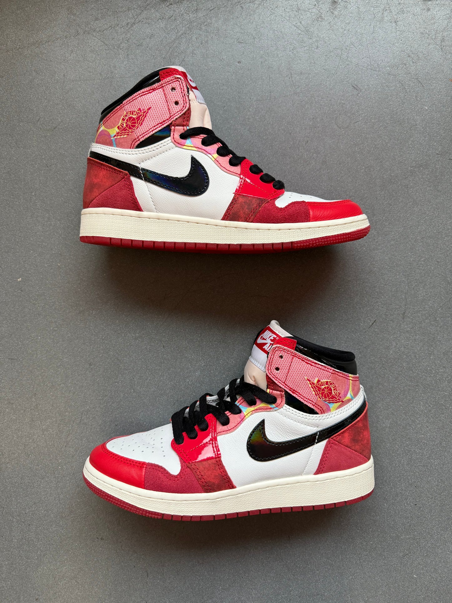 2023 SIZE 5.5Y JORDAN 1 RETRO HIGH OG SPIDER-MAN ACROSS THE SPIDER-VERSE (GS) (PRE-OWNED NO BOX)