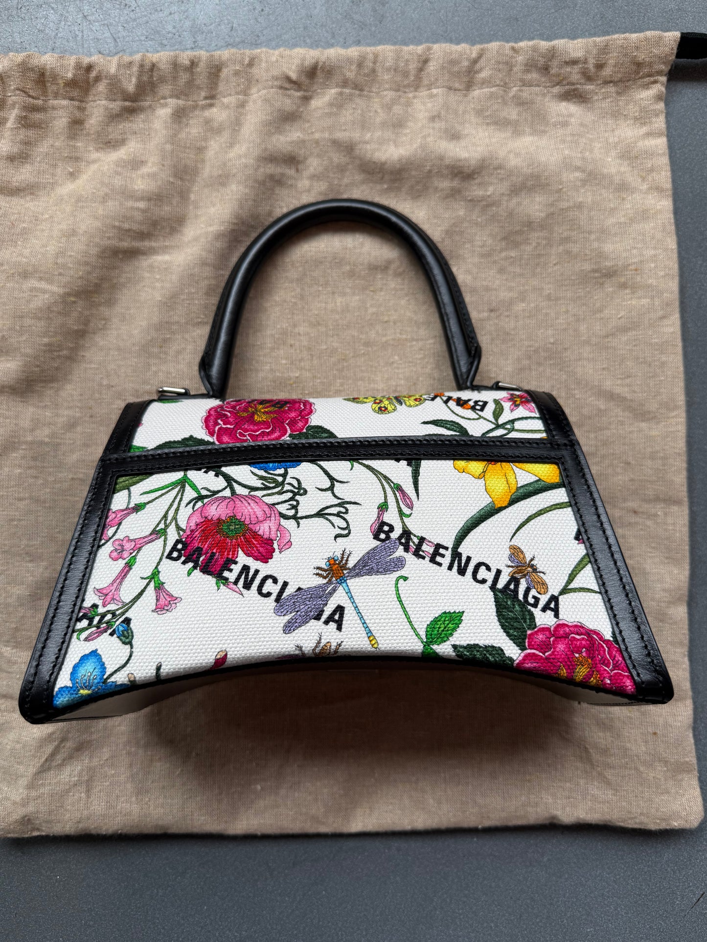 FW21 GUCCI X BALENCIAGA THE HACKER PROJECT SMALL HOURGLASS BAG (NEW WITH DUSTBAG) (TANIA)