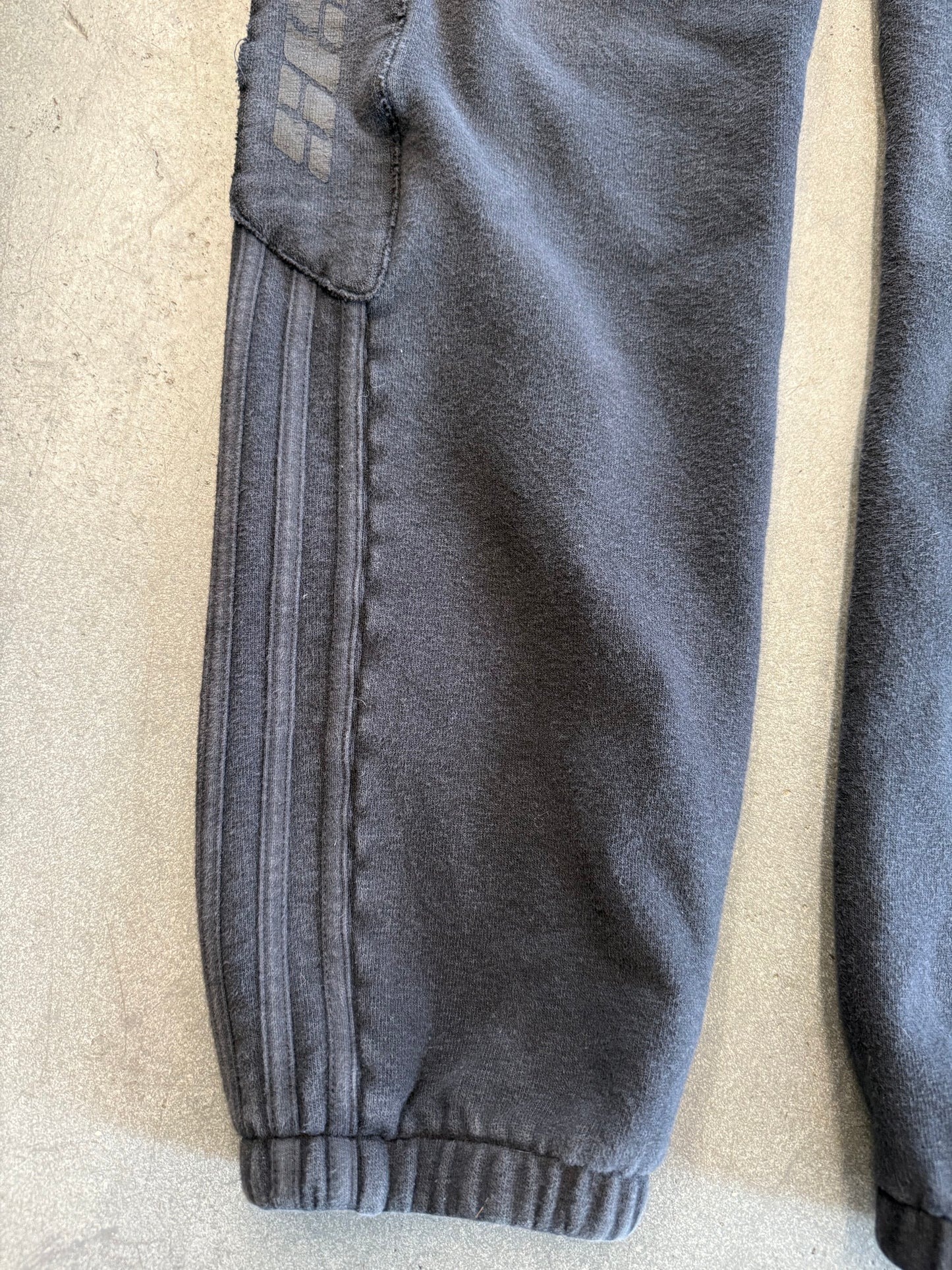 YEEZY SEASON 5 CALABASAS SWEATPANT - LUNA (S)