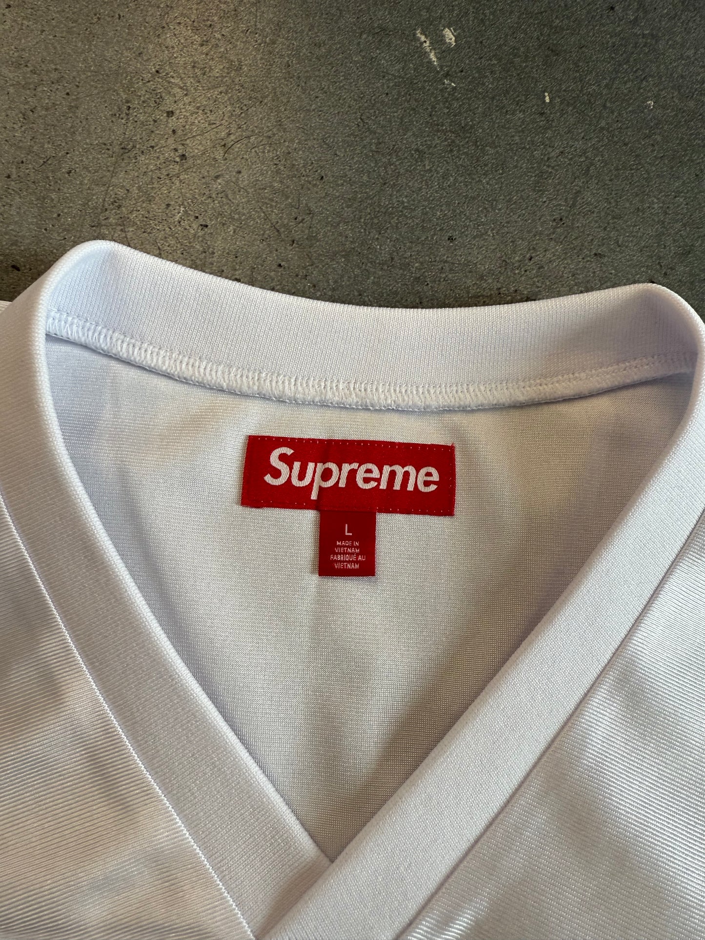 FW25 SUPREME BONES FOOTBALL JERSEY - WHITE (L) (NEW)