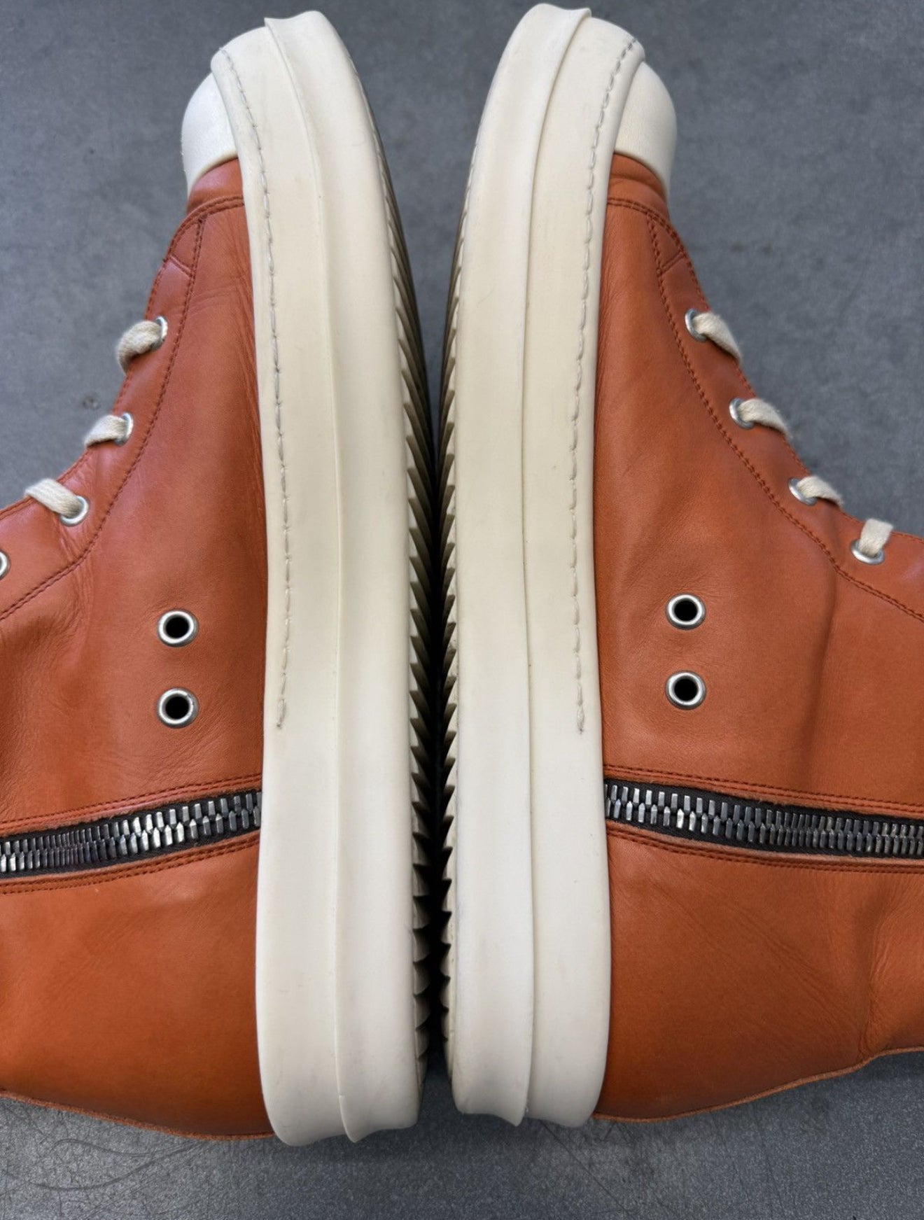SIZE 45 RICK OWENS ORANGE RAMONE MAINLINE ORANGE LEATHER HIGH TOP (PRE-OWNED, NO BOX)