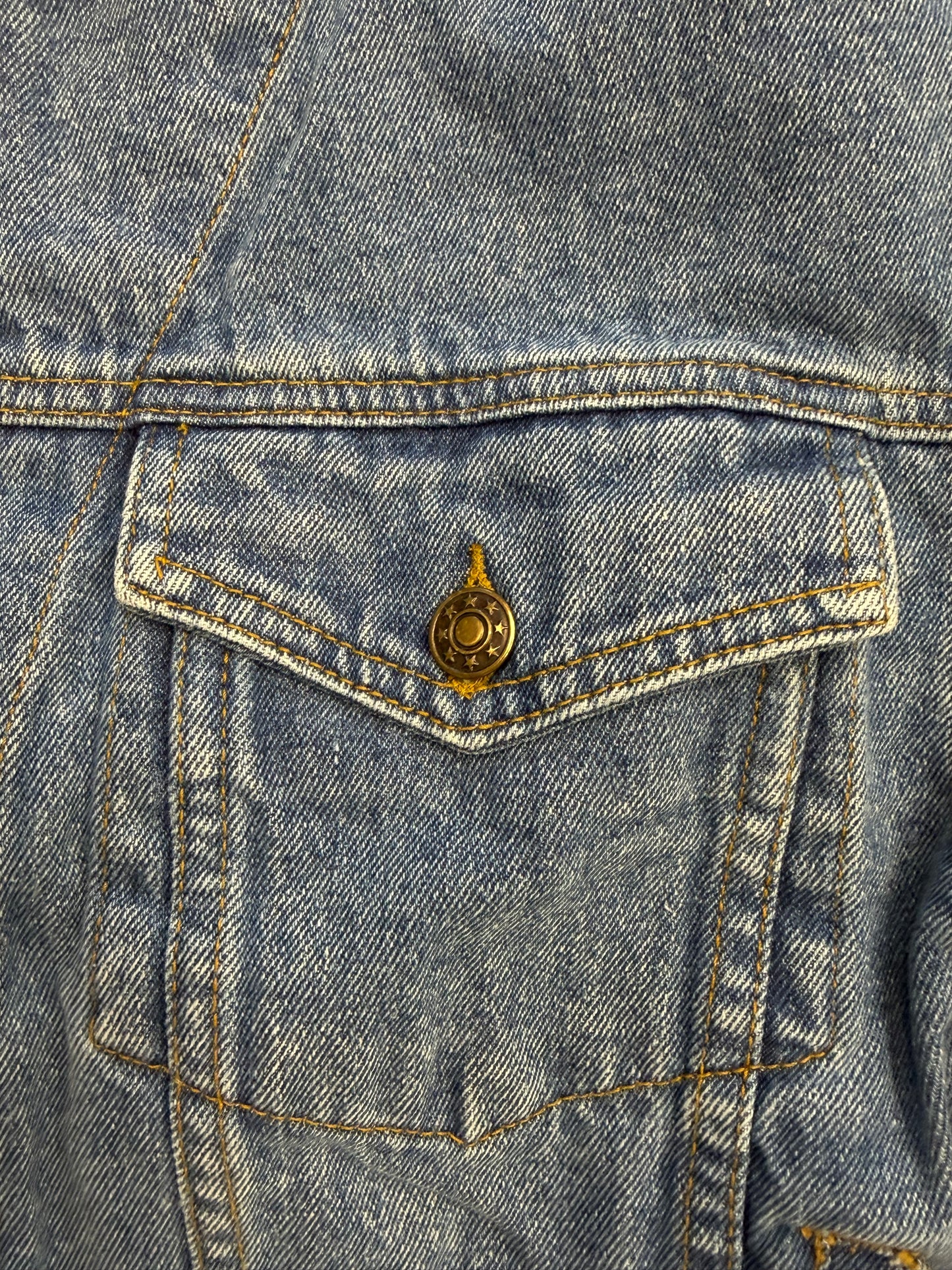 1993 LOONEY TUNES BUTTON-UP DENIM JACKET
