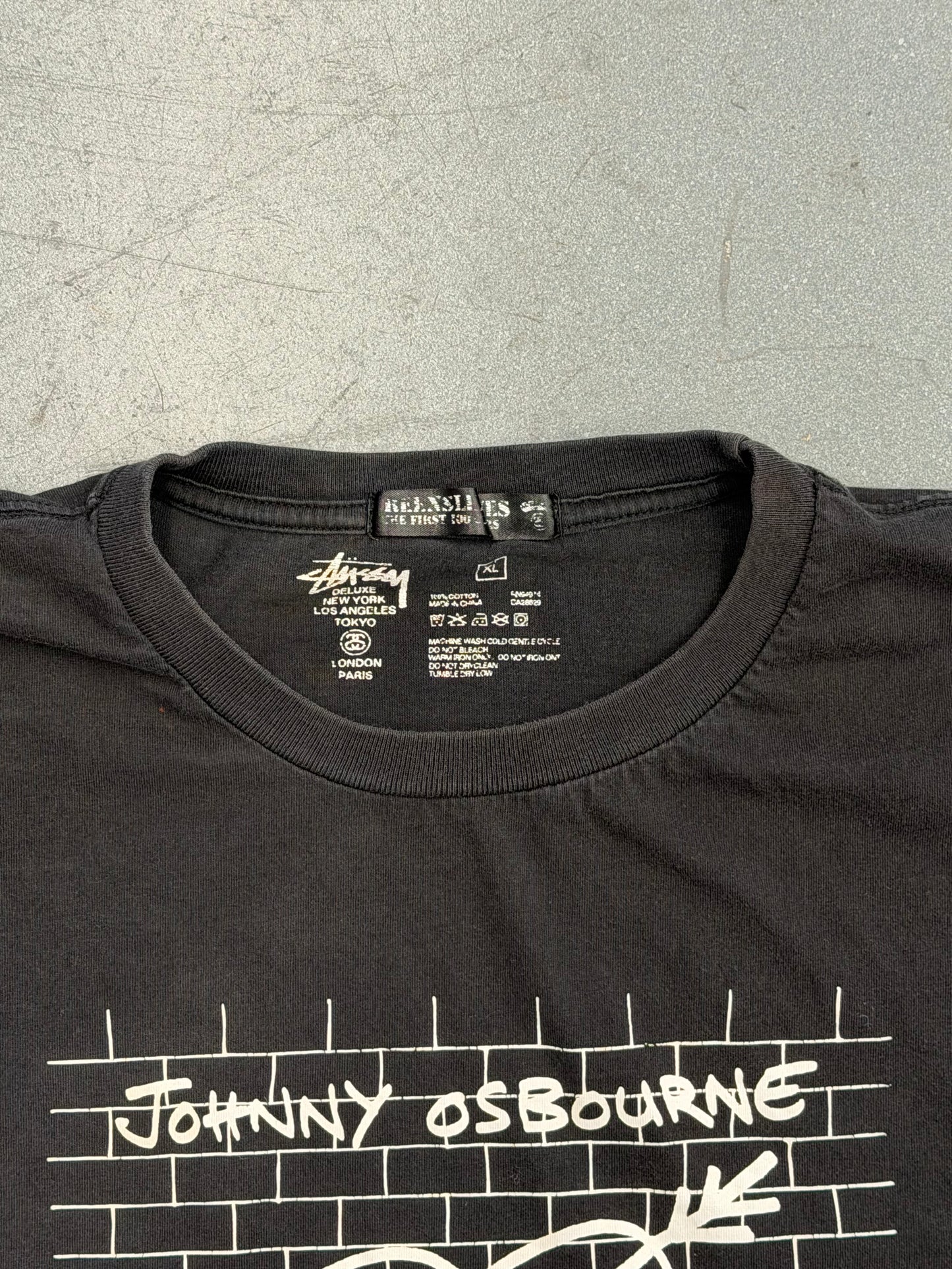 VINTAGE STUSSY JOHNNY OSBOURNE FALLY LOVER DISTRESSED TEE