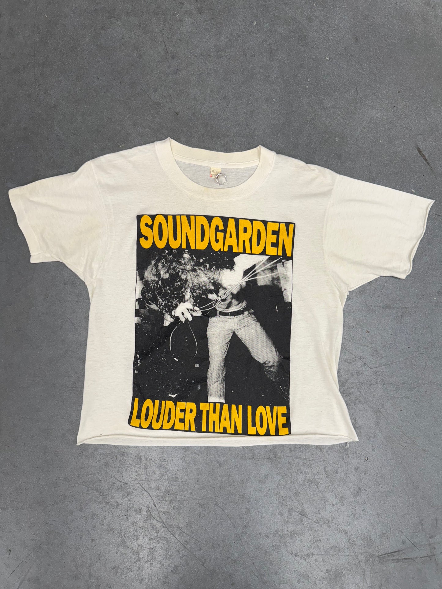 1989 SOUNDGARDEN LOUDER THAN LOVE CHOPPED TEE (SCREEN STARS TAG)