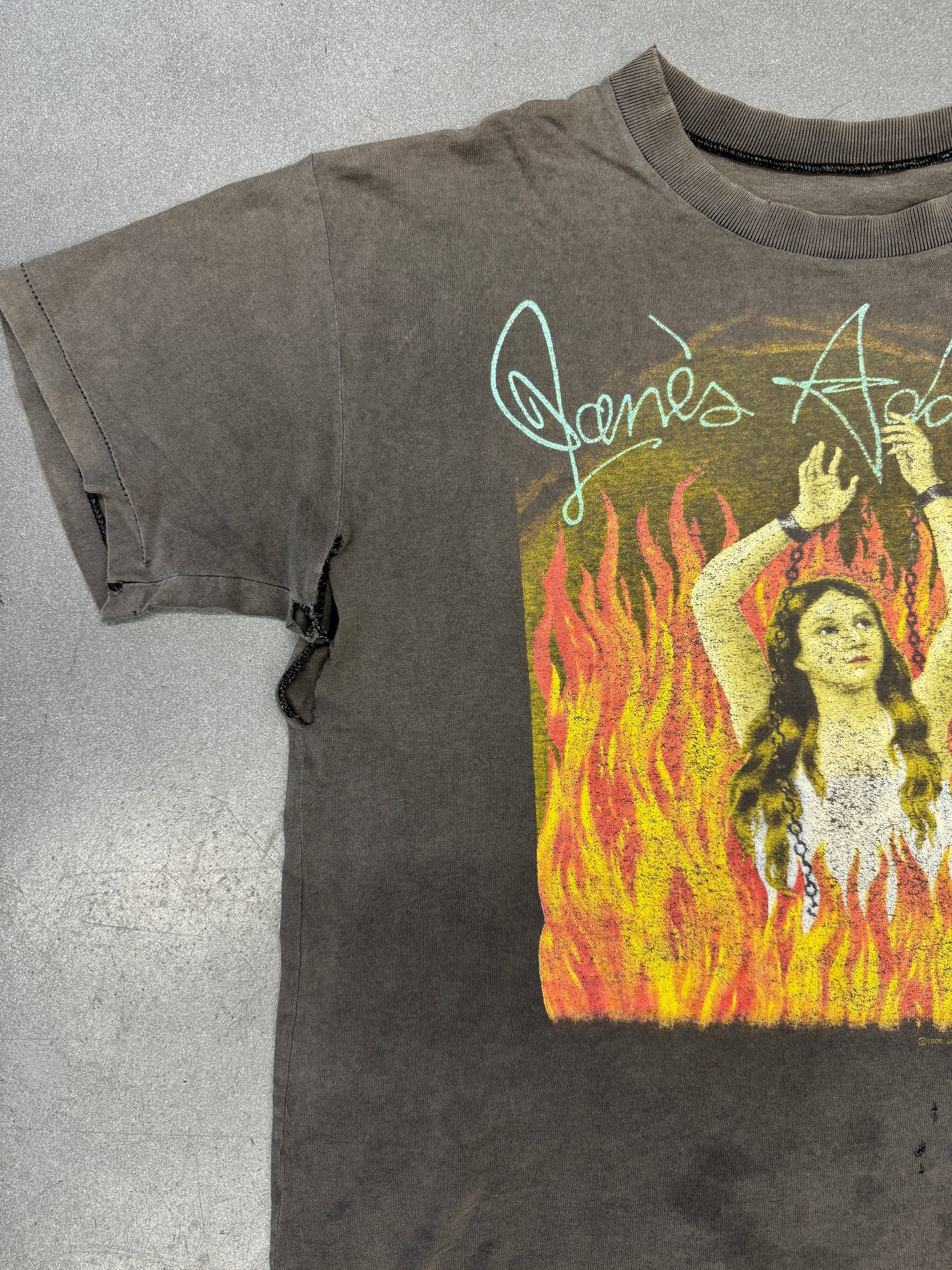 1989 JANES ADDICTION EL RITUAL DE LO HABITUAL LOS ANGELES, CA TOUR TEE (PULLED TAG)