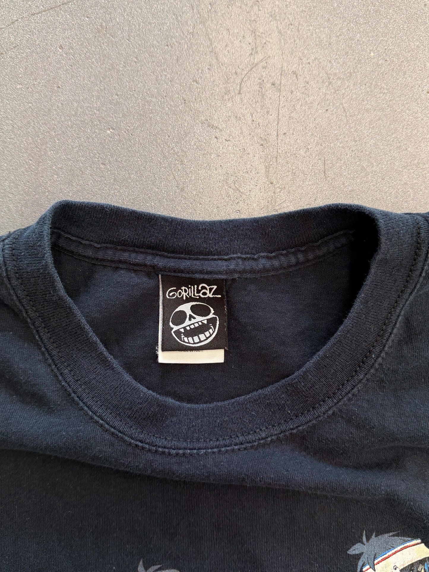 Y2K GORILLAZ STRIPED LOGO BAND MEMBERS TEE (GORILLAZ TAG)